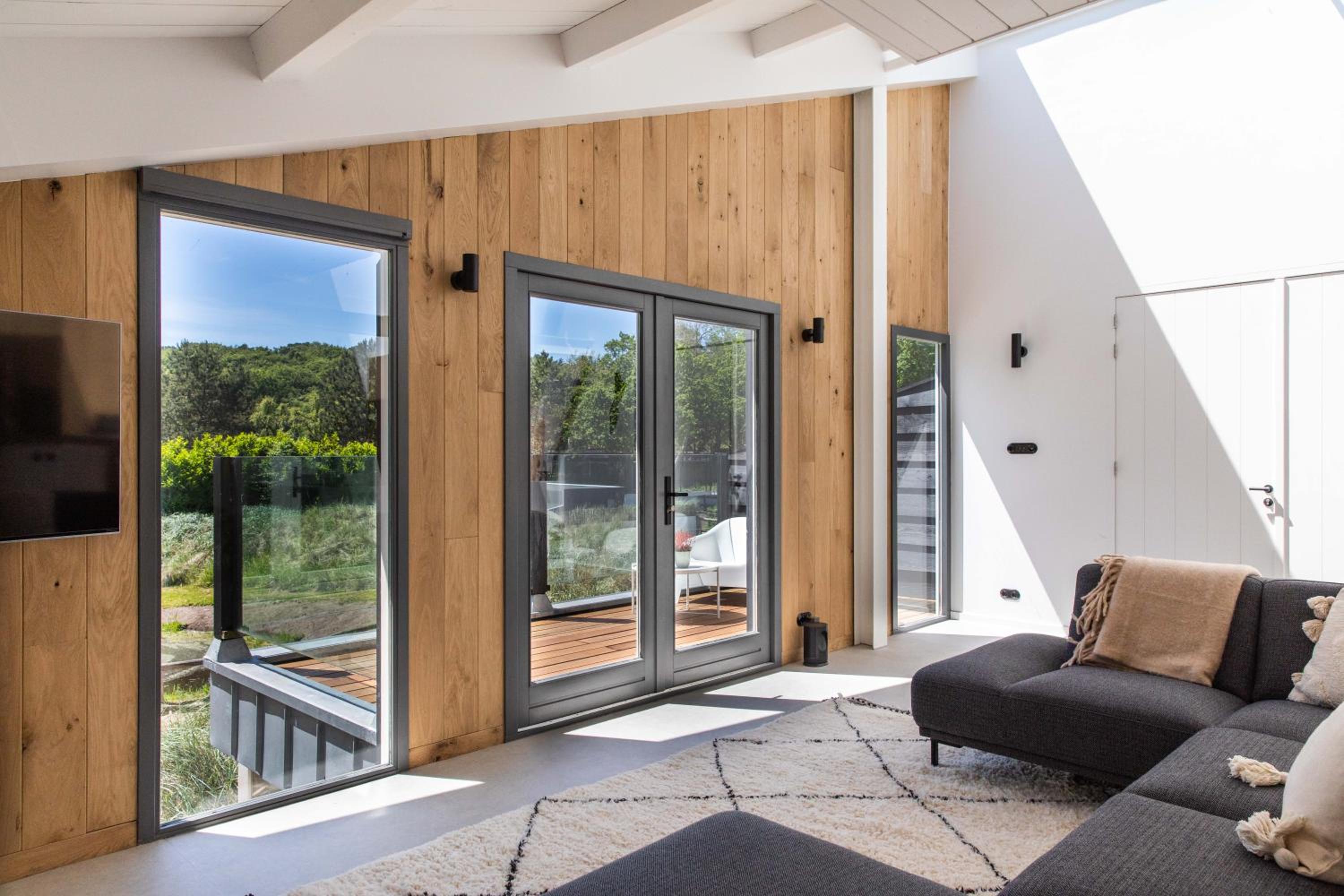 Apartment with Garden View
