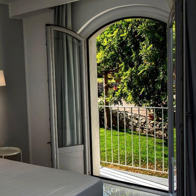 Deluxe Double Room with Balcony - Photo 2