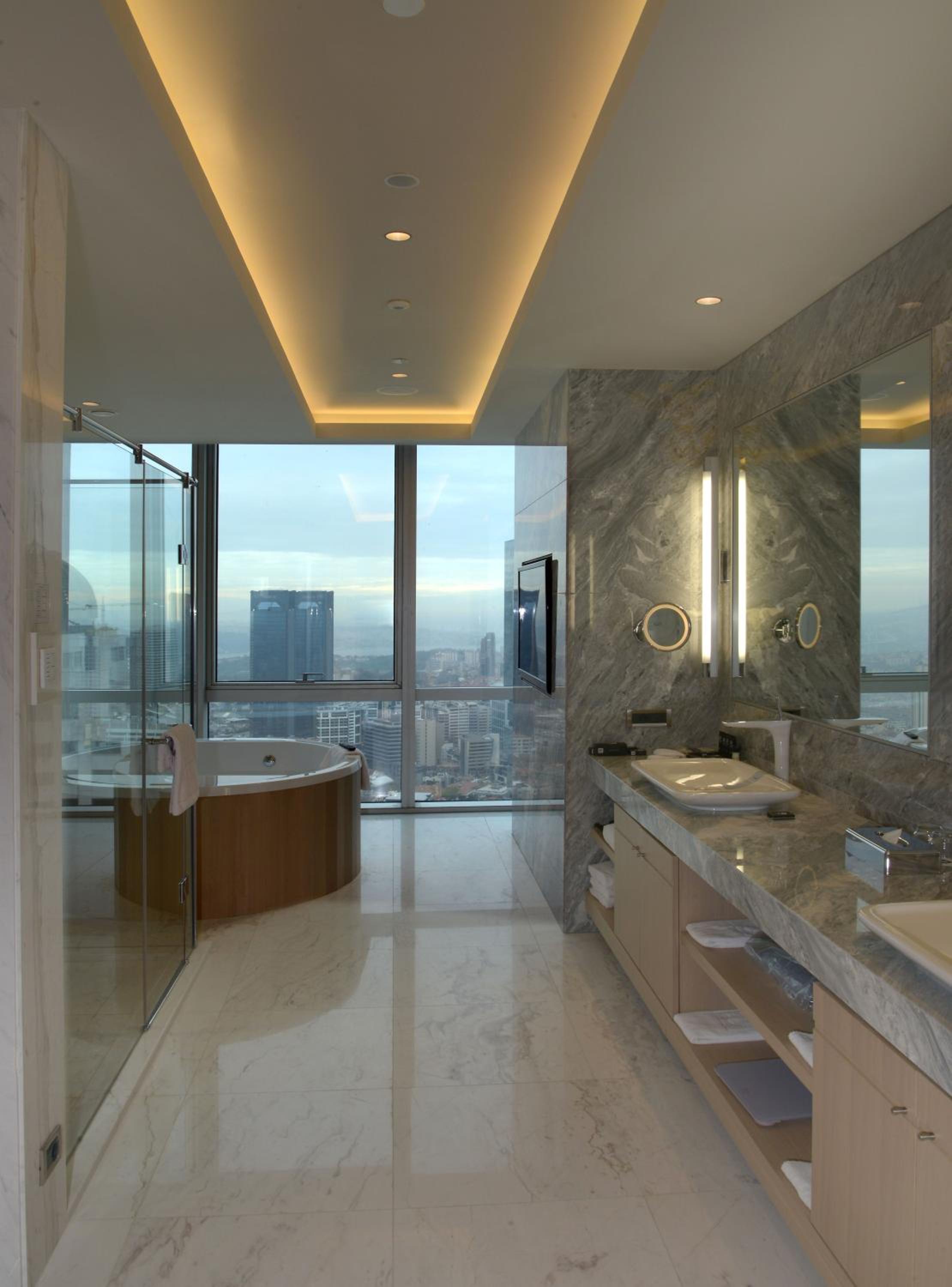 Presidential Suite thumbnail 5
