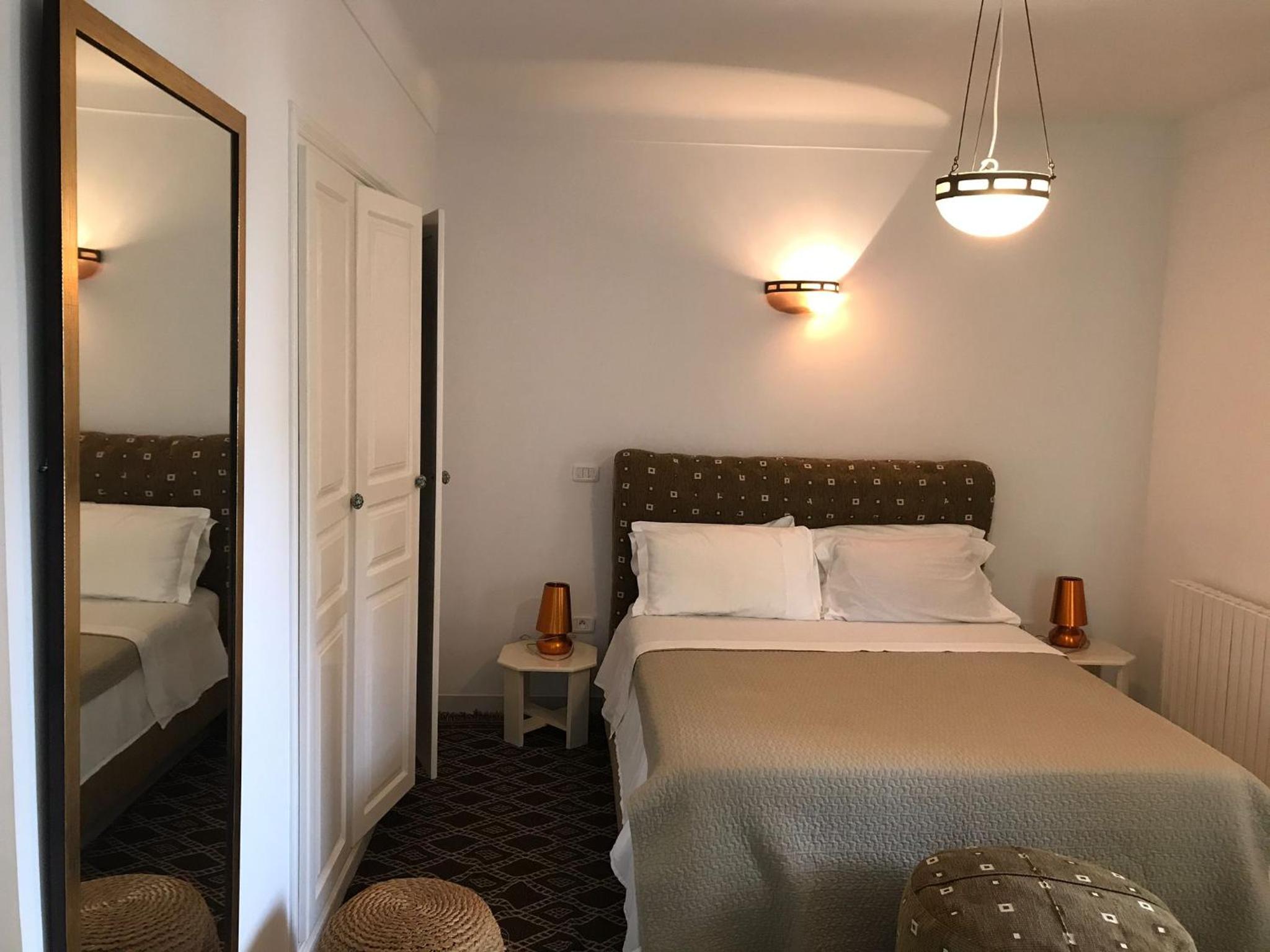 Quarto Duplo Topázio