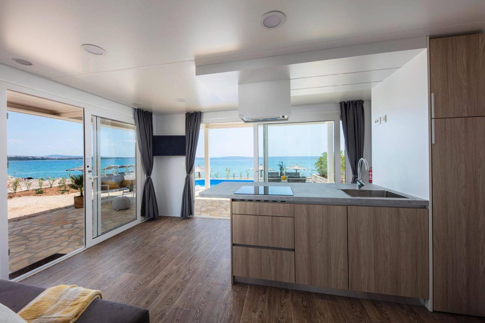 Marinus Mobile Home with Pool - Photo 3