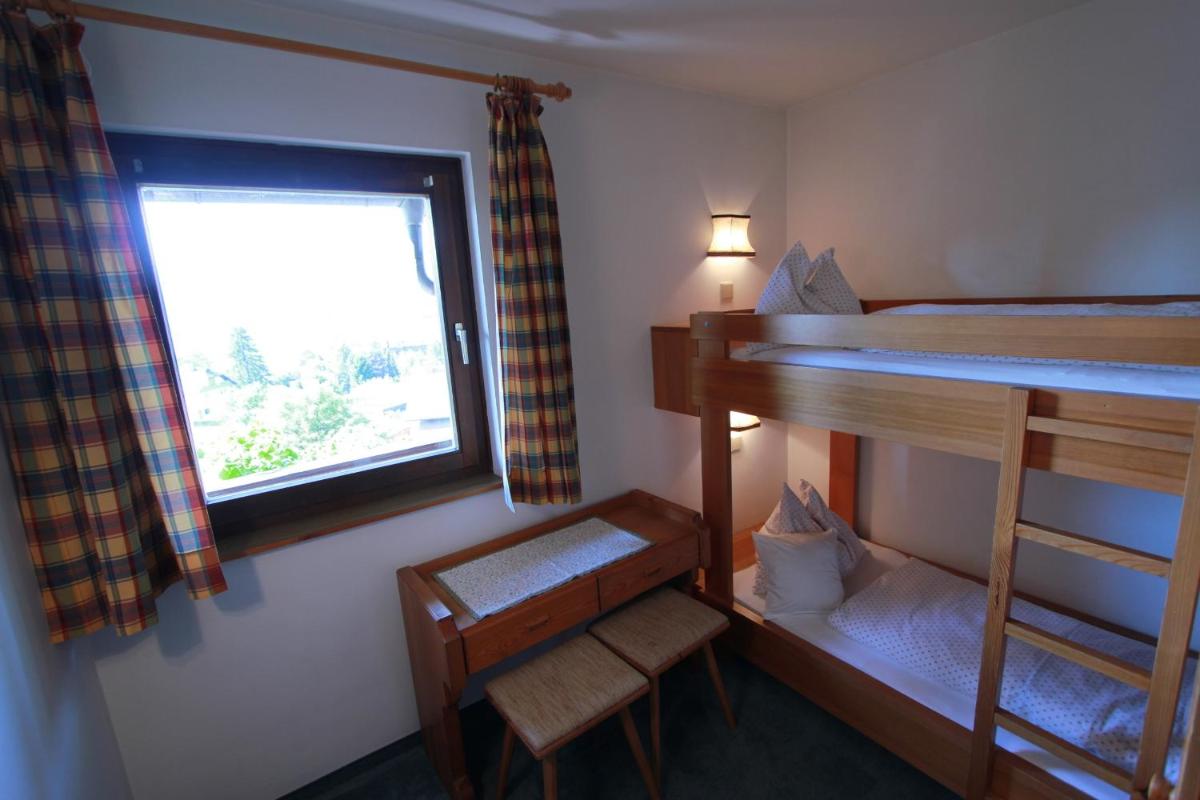 Two-Bedroom Apartment with Balcony photo 2