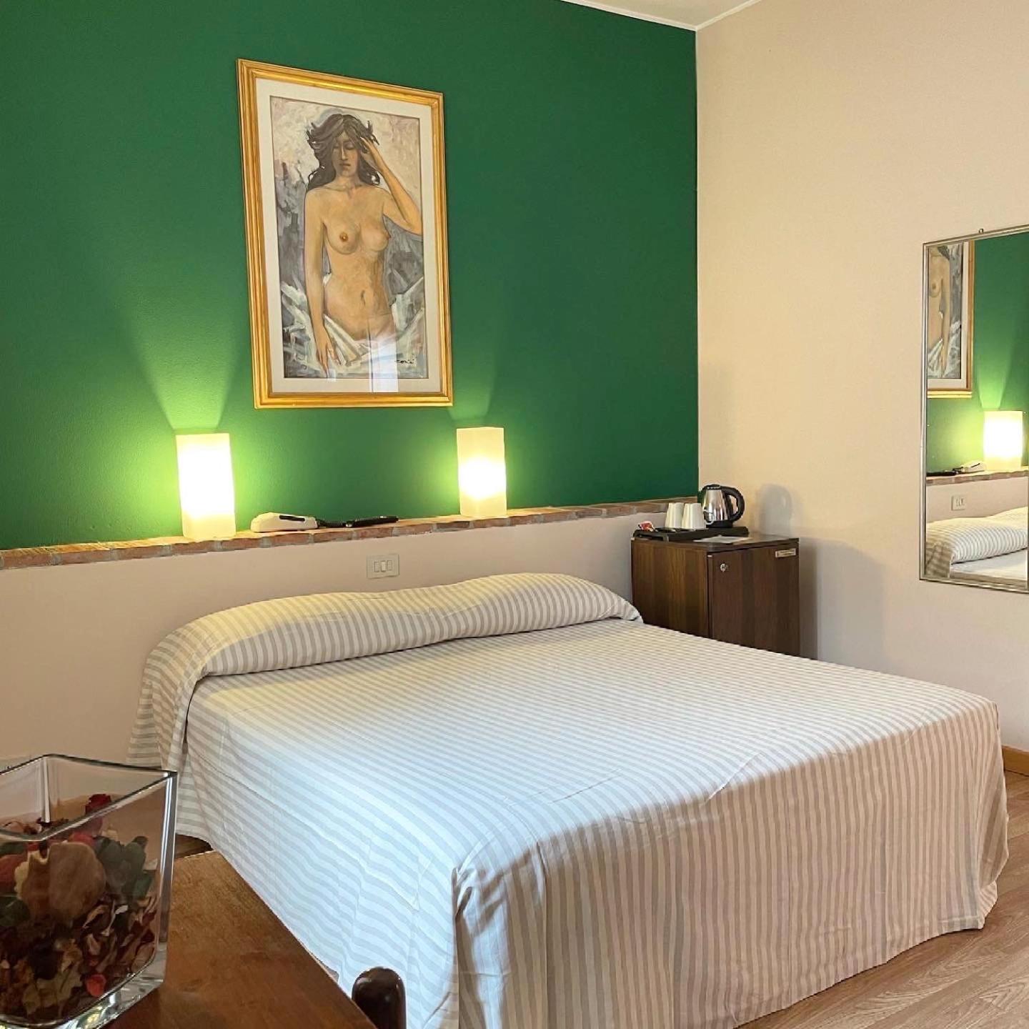 Single Room photo 1