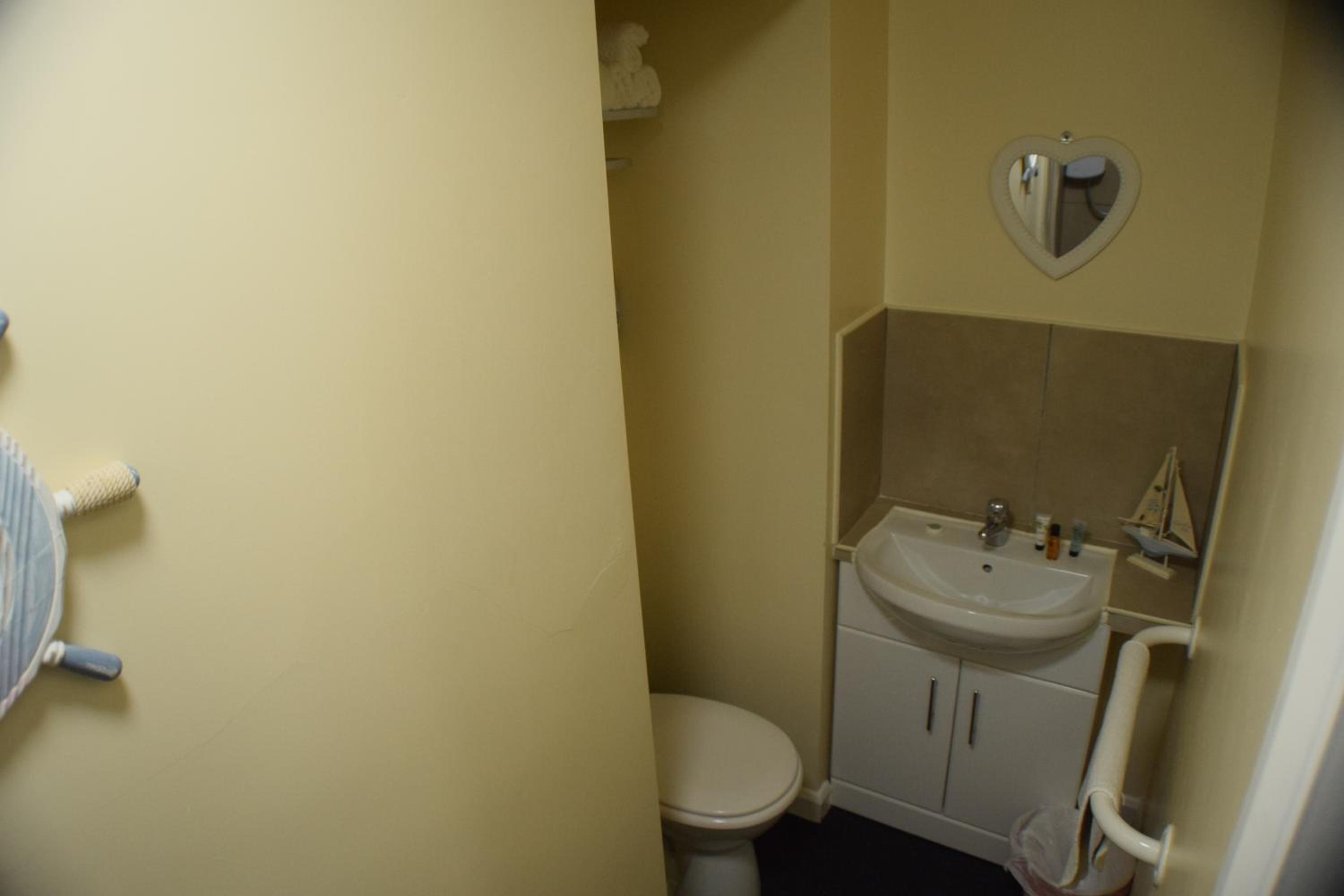 Deluxe Triple Room photo 3