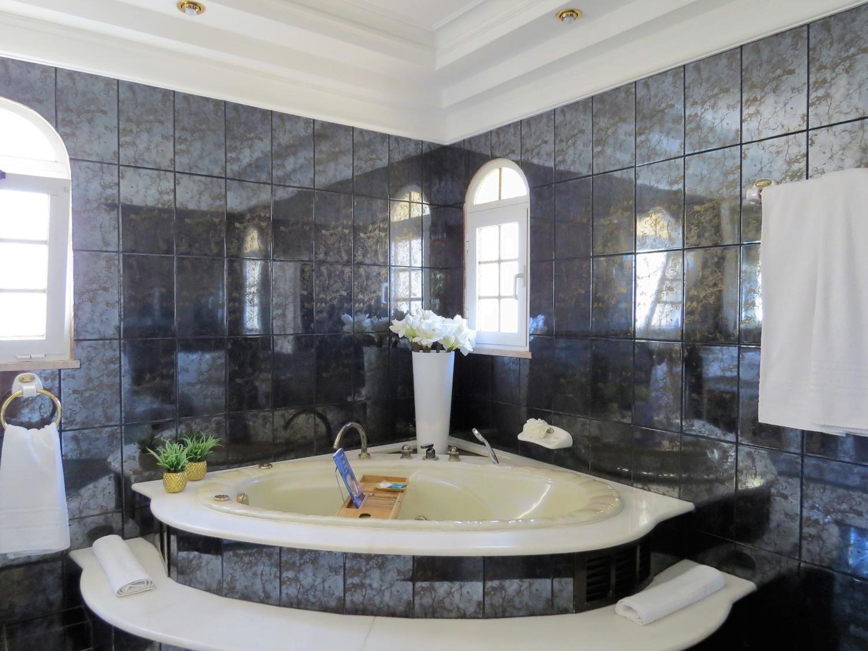 Suite with Terrace - Photo 7