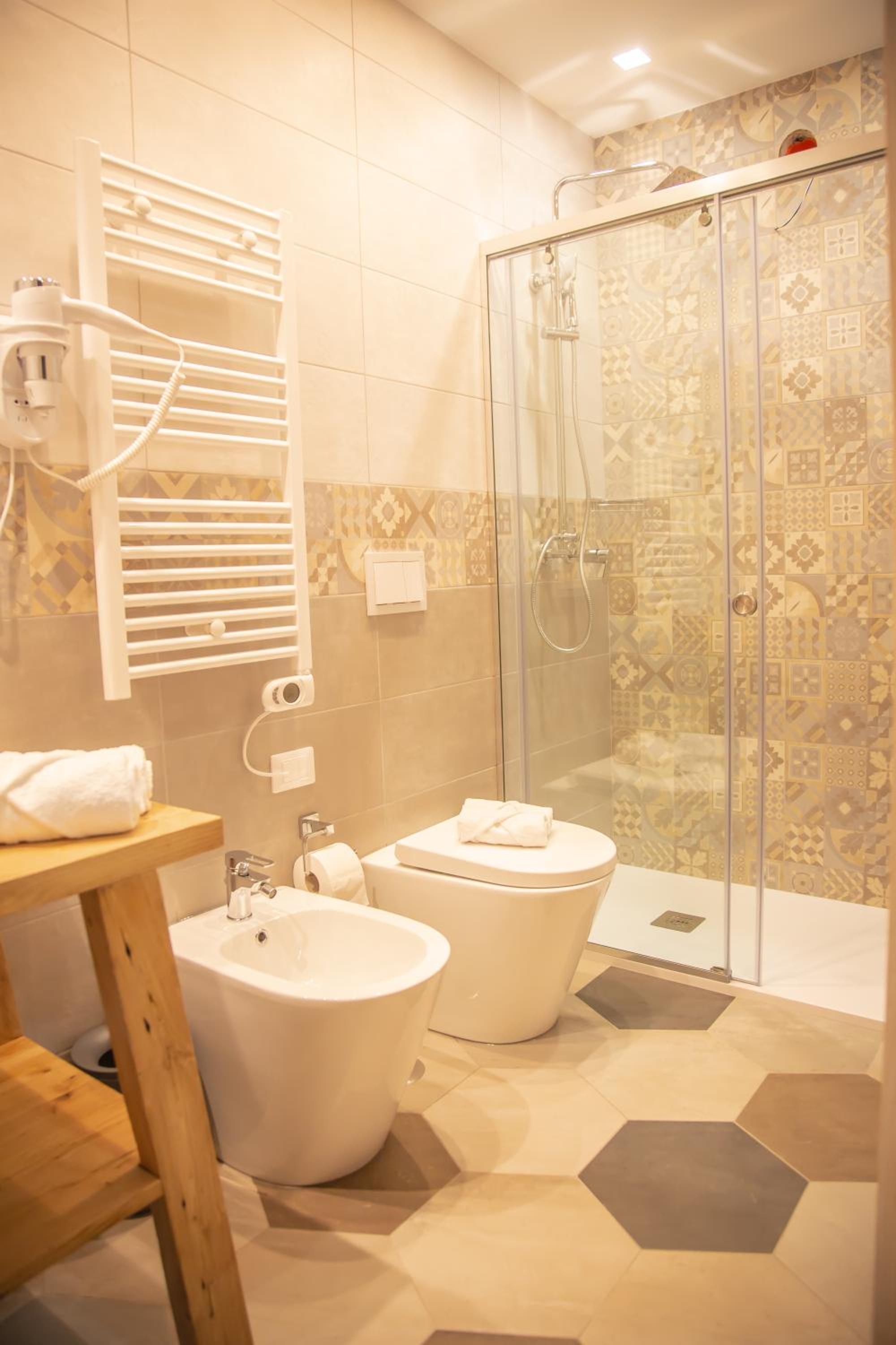 Double Room - Photo 4