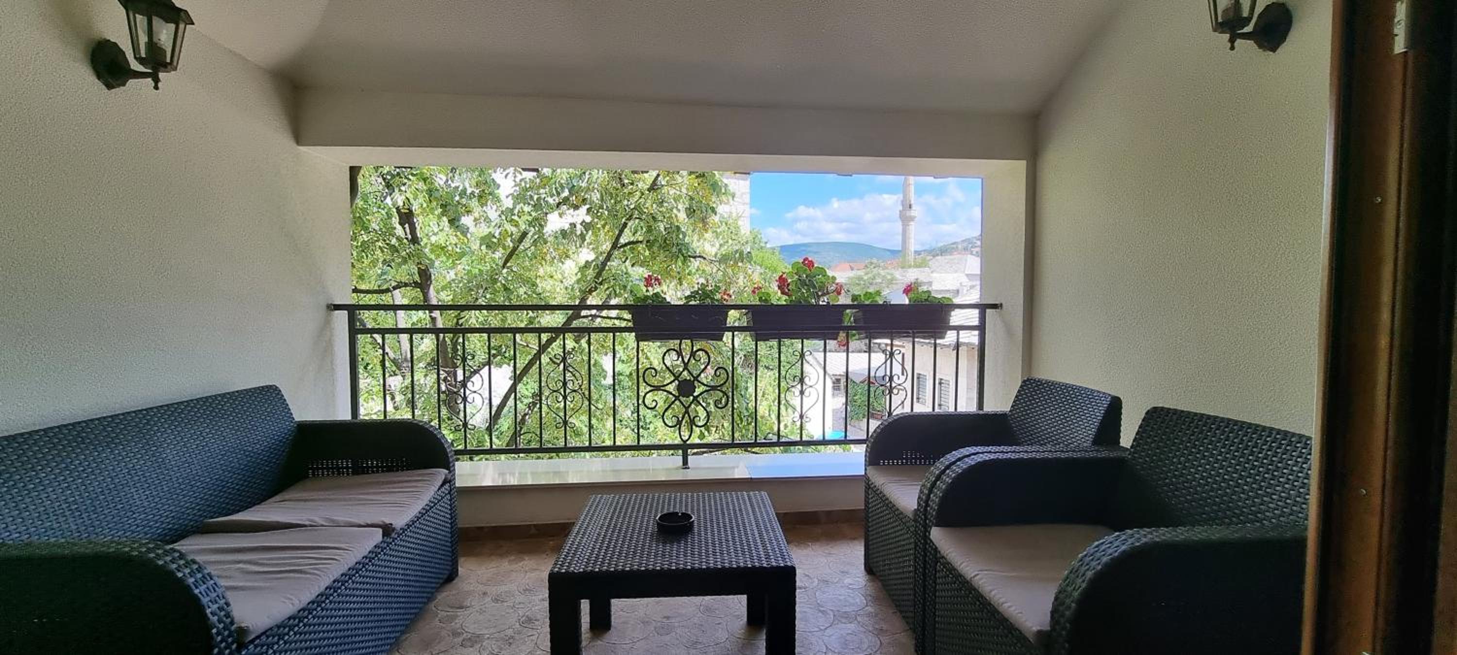 Balcony & Terrace