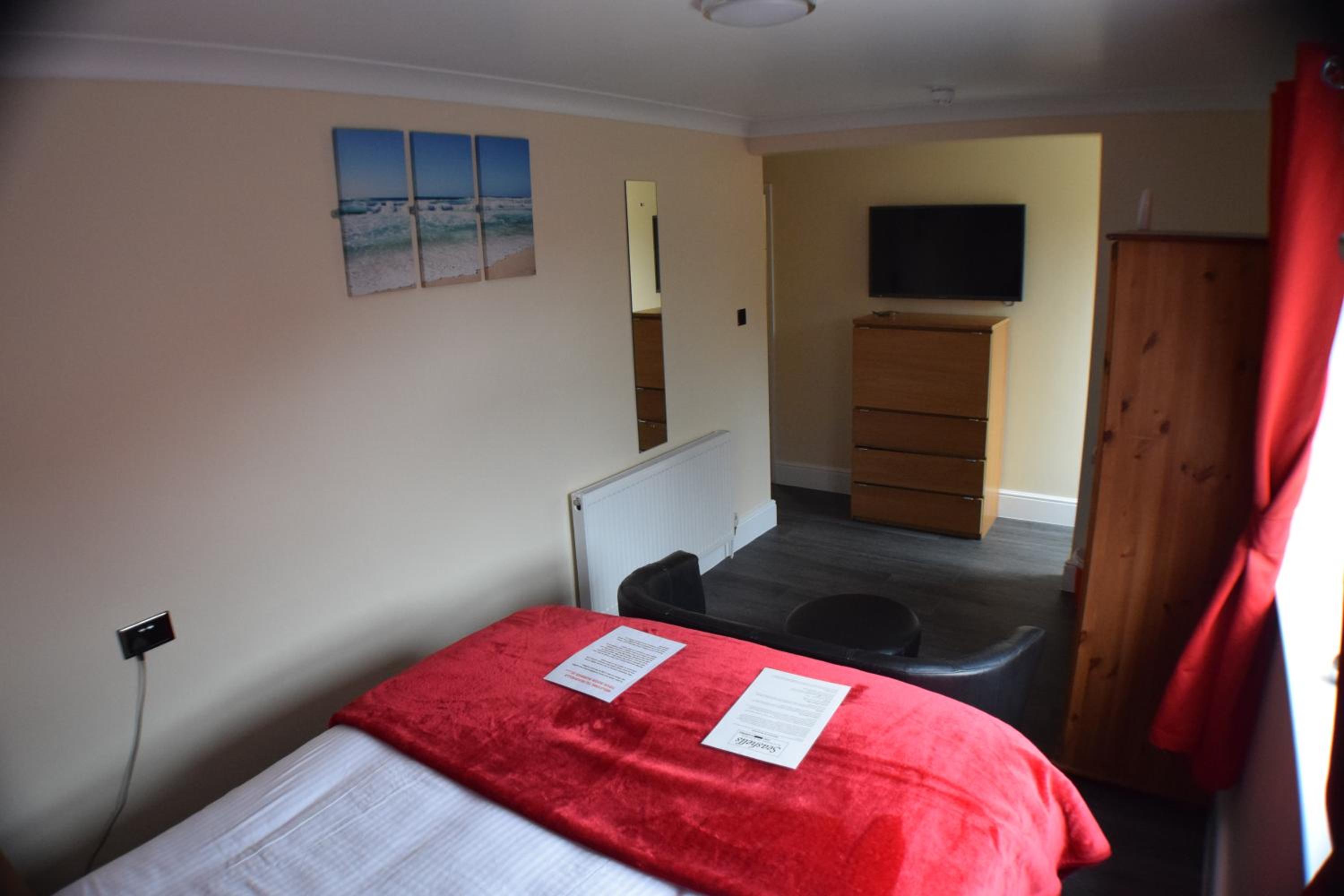 Double Room - Disability Access photo 2
