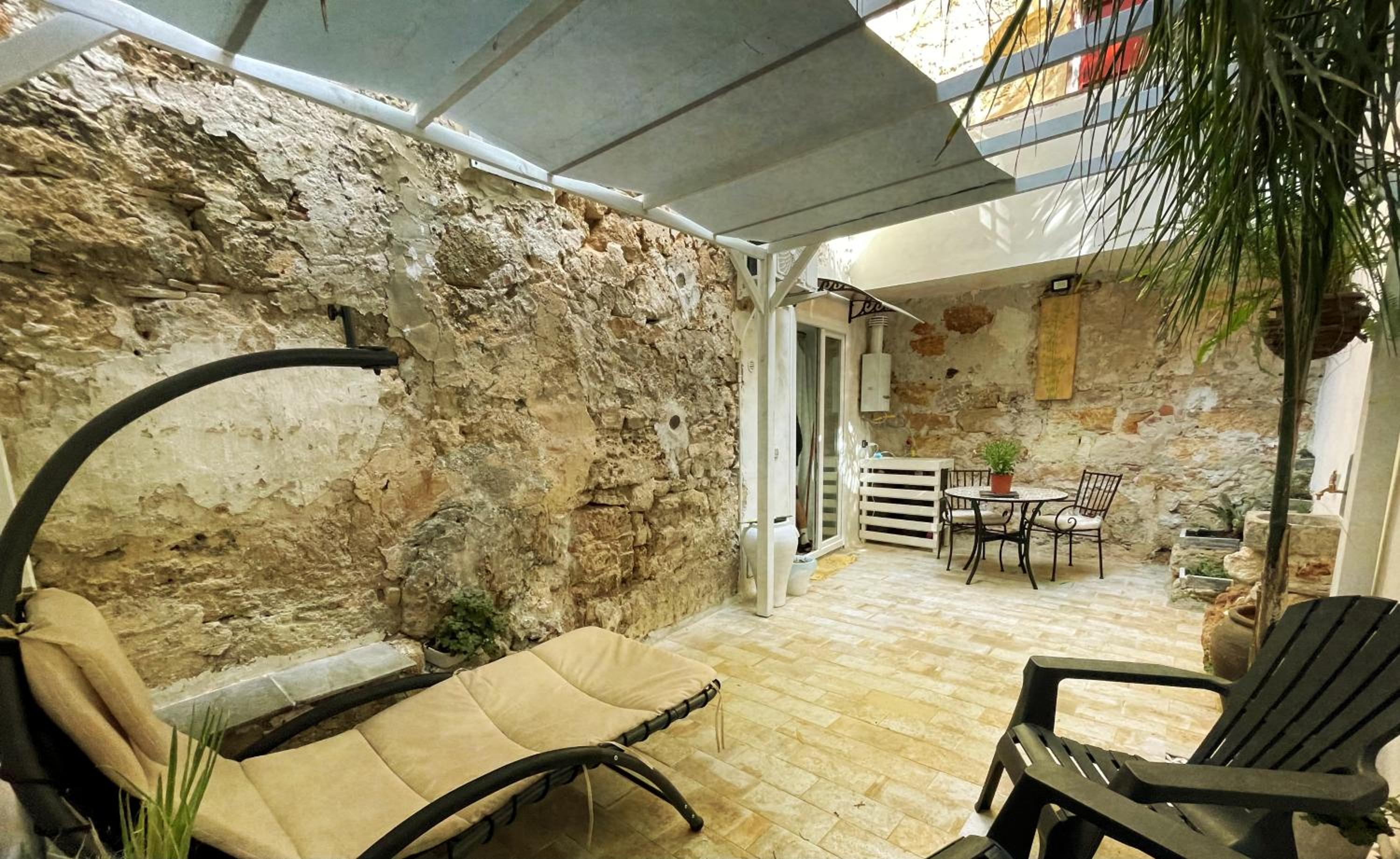 One-Bedroom Apartment - Photo 26