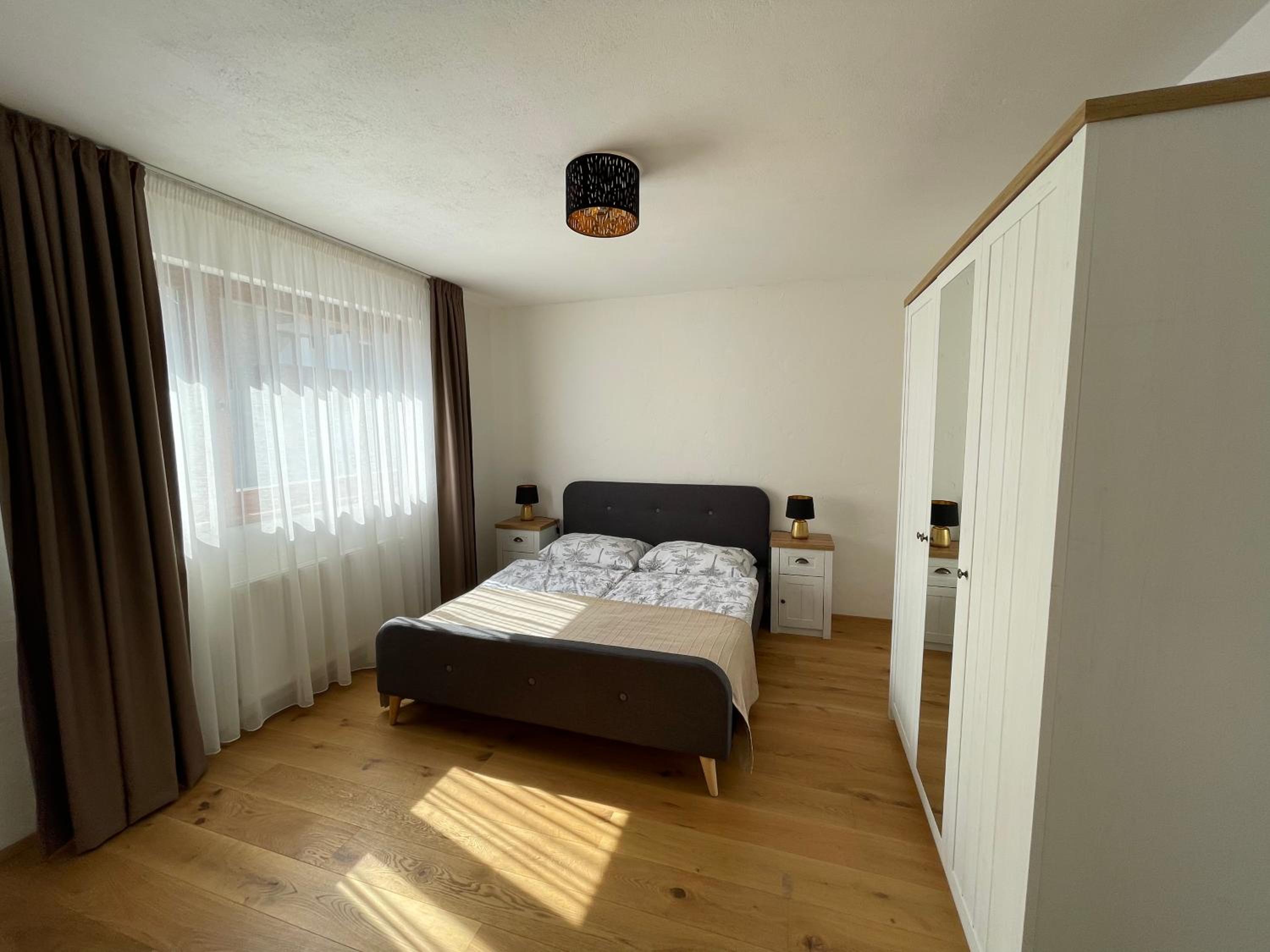 Two-Bedroom Apartment - Photo 31