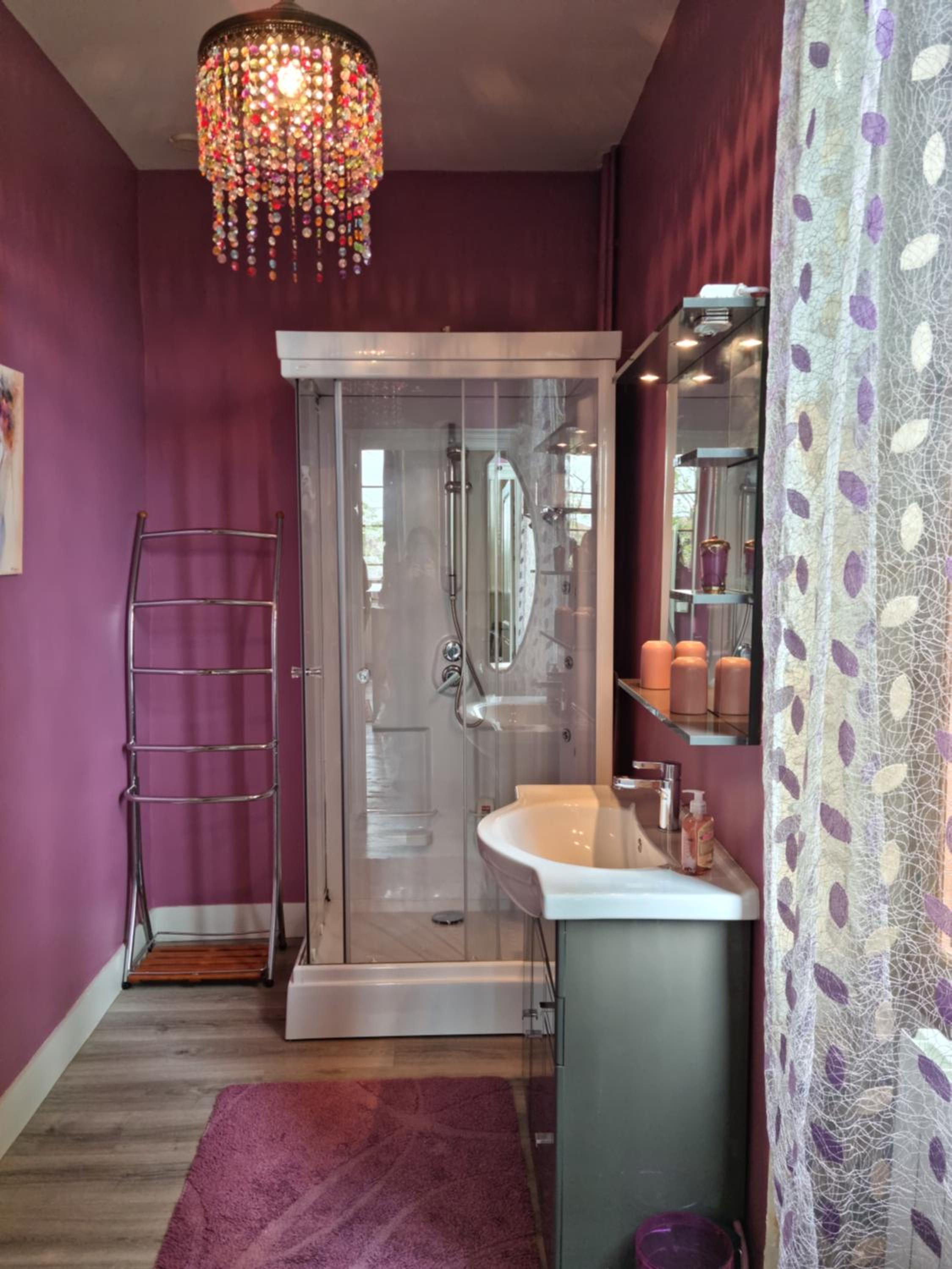 Quadruple Room with Private Bathroom photo 3