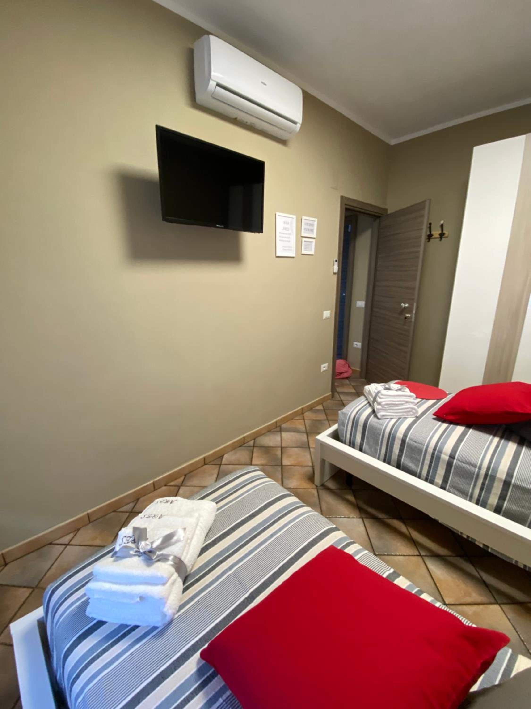 Twin Room photo 2