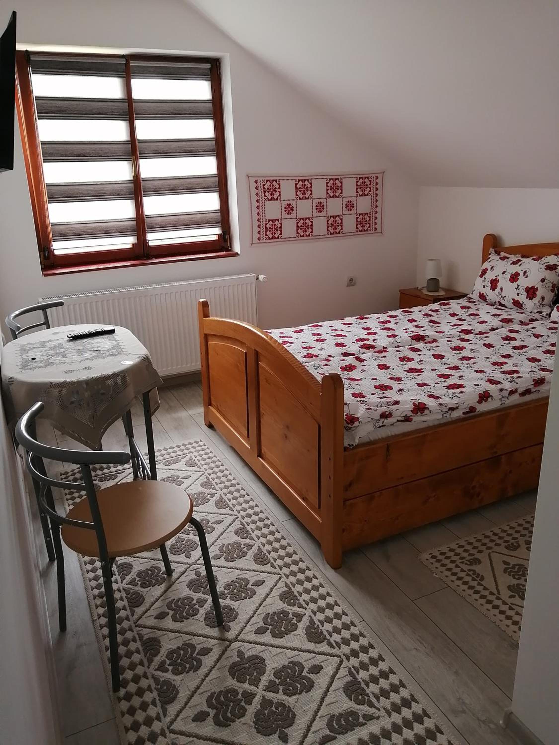 Deluxe Double Room with Shower - Photo 1