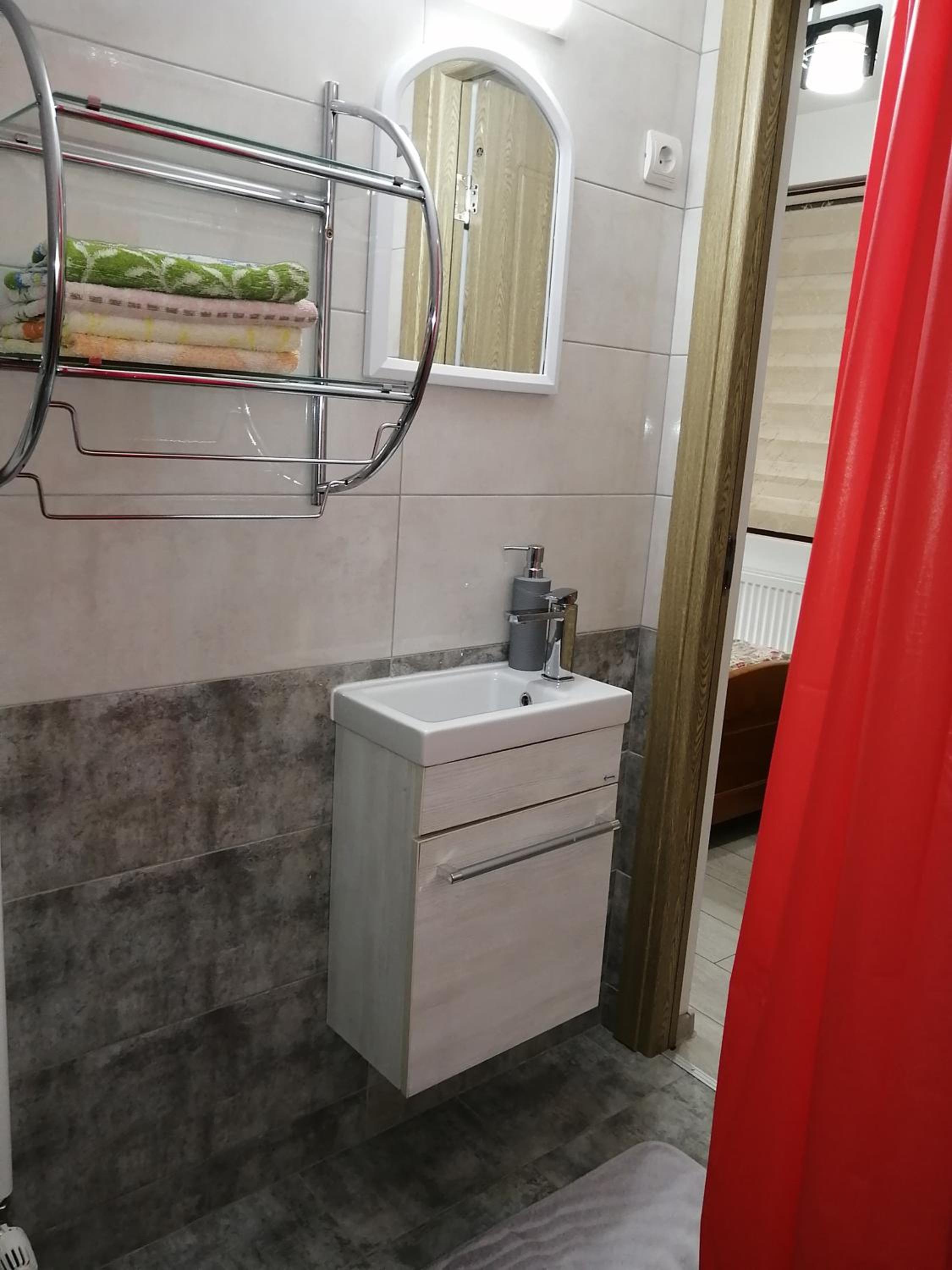Twin Room with Private Bathroom - Photo 1