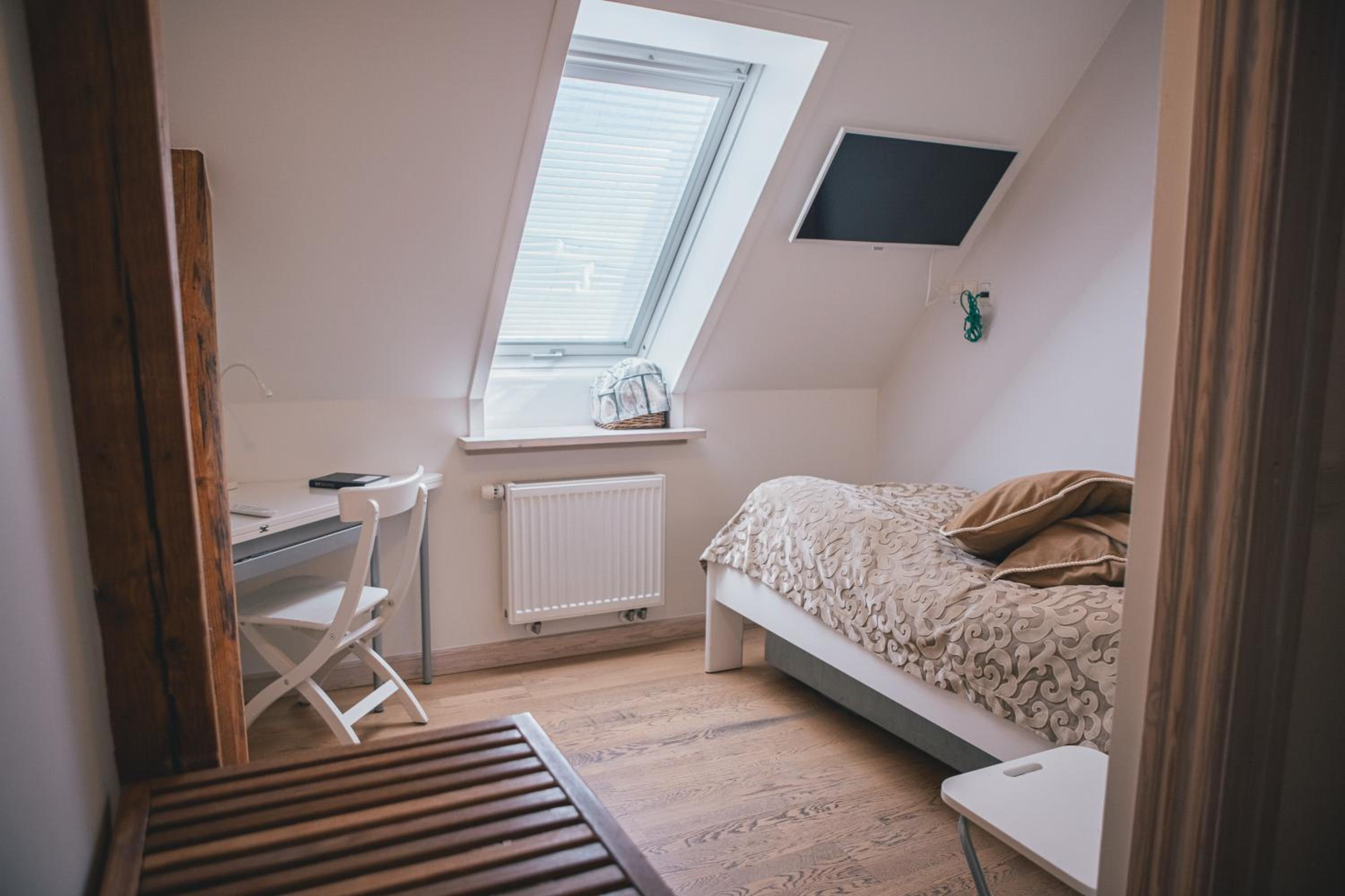 Small Single Room