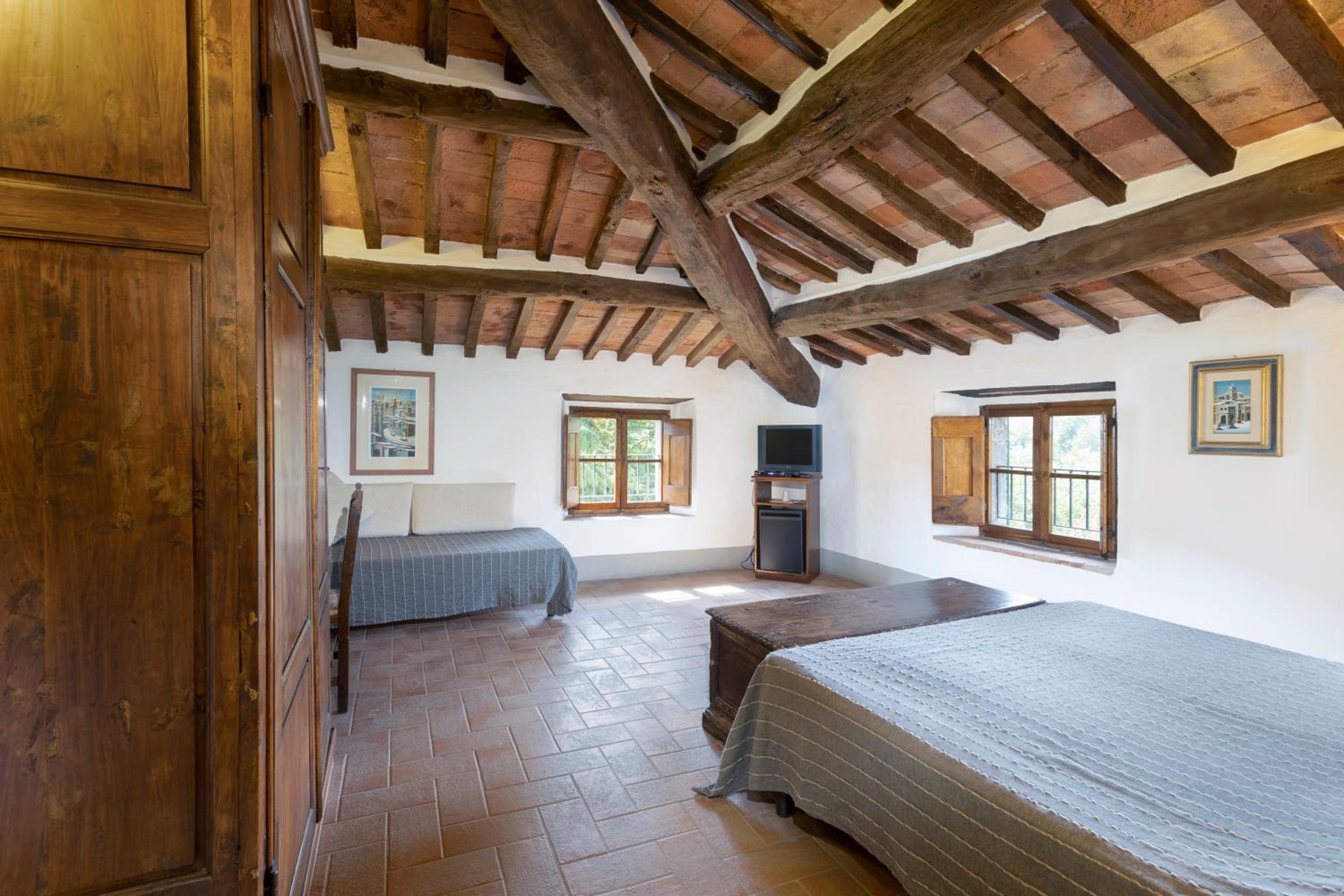 Quadruple Room - Photo 2