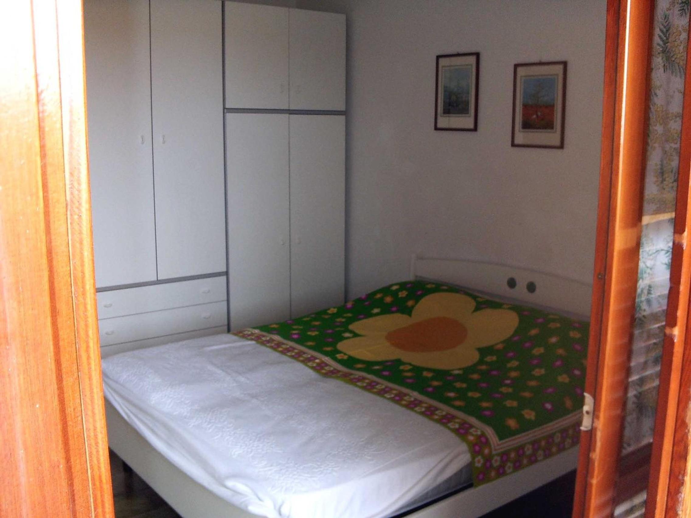 One-Bedroom Apartment with Balcony