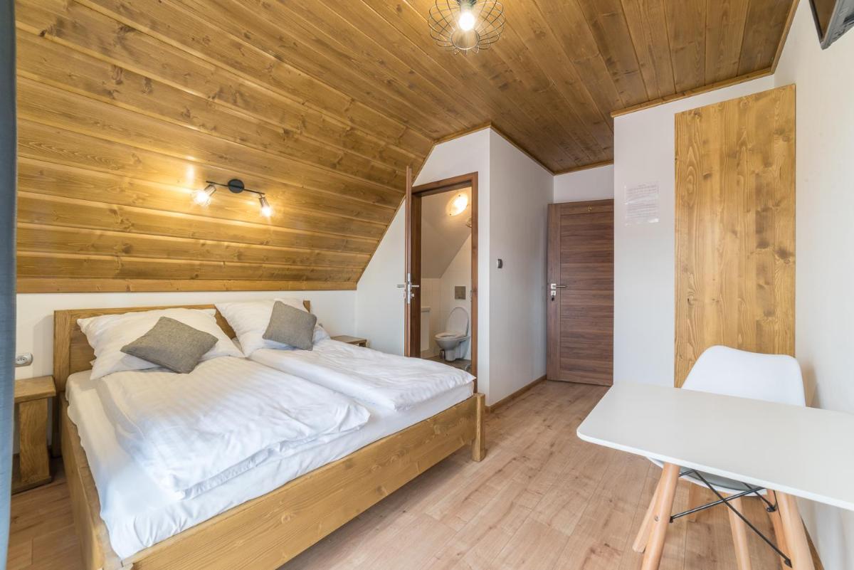 Double Room with Mountain View - Photo 2