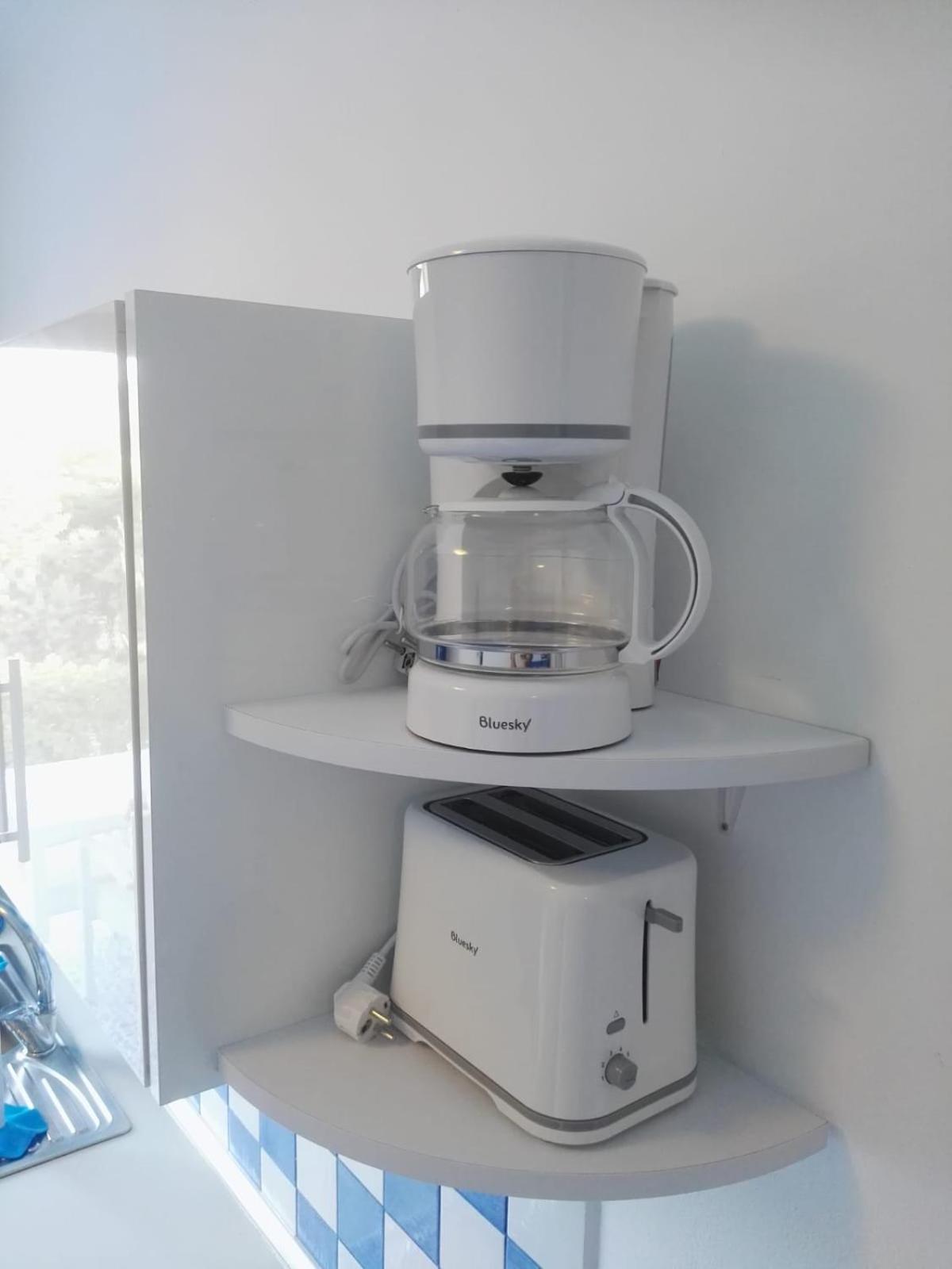 Studio Apartment with Sea View photo 1