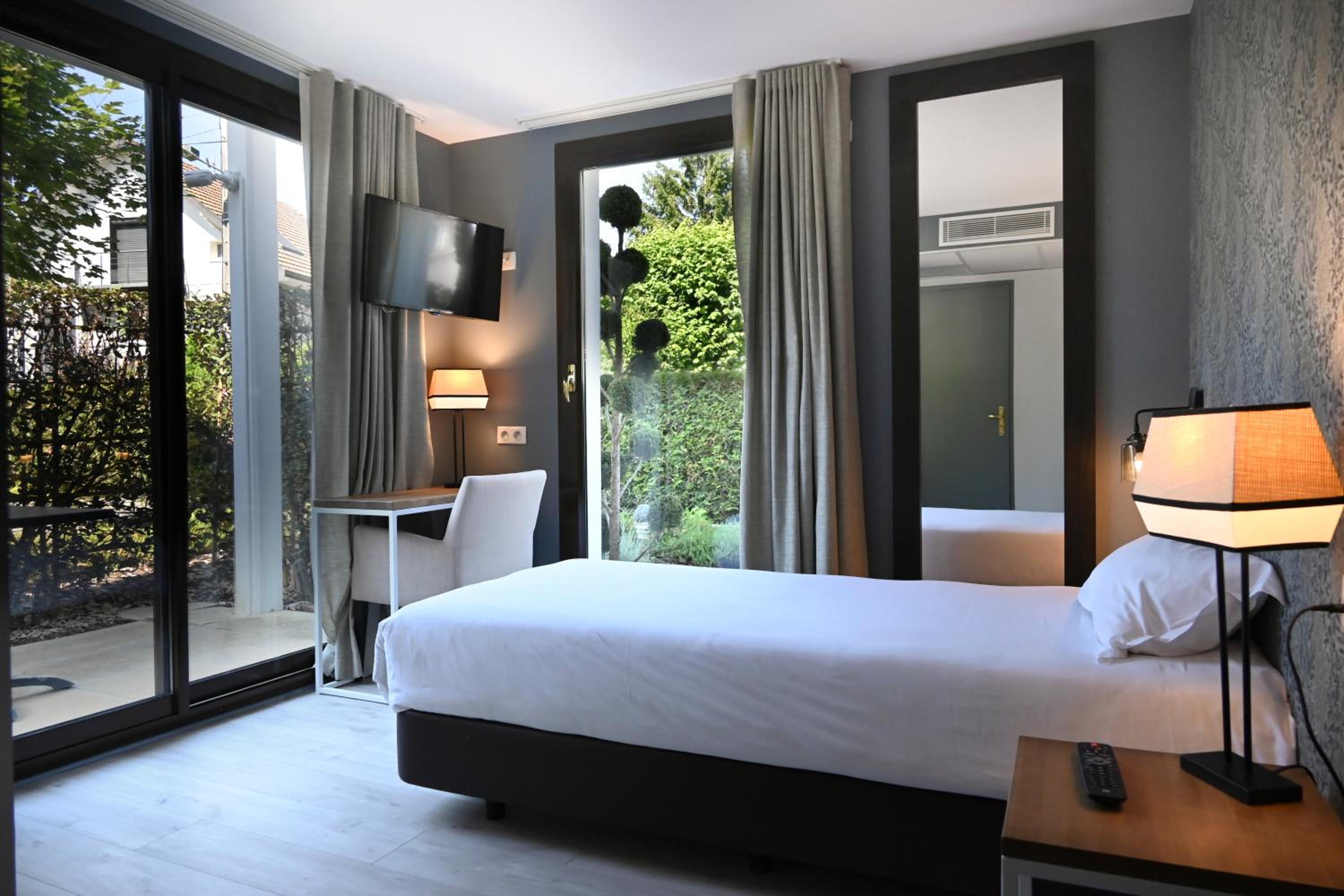 Superior Single Room