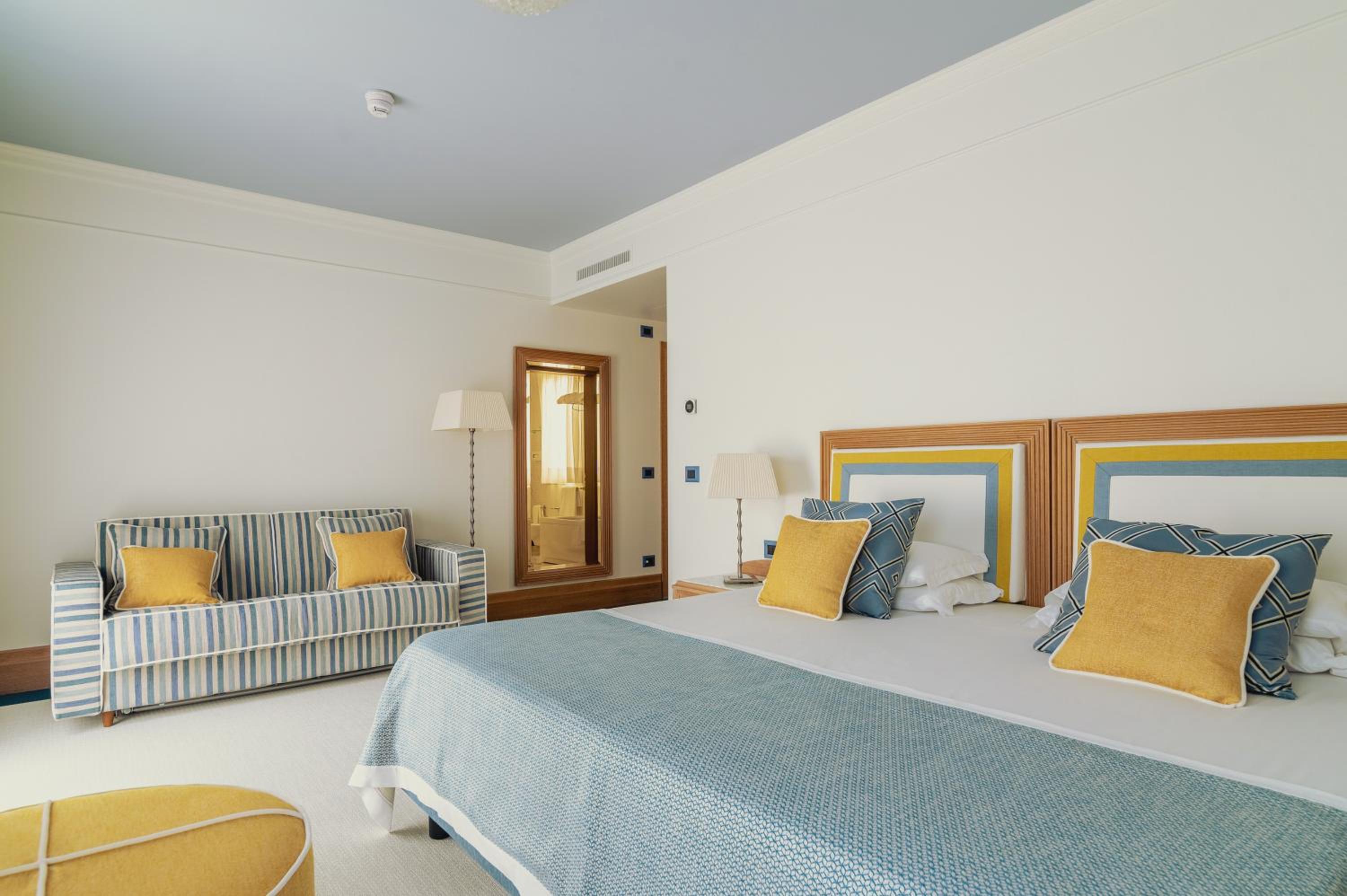Junior Suite with Sea View - Photo 4
