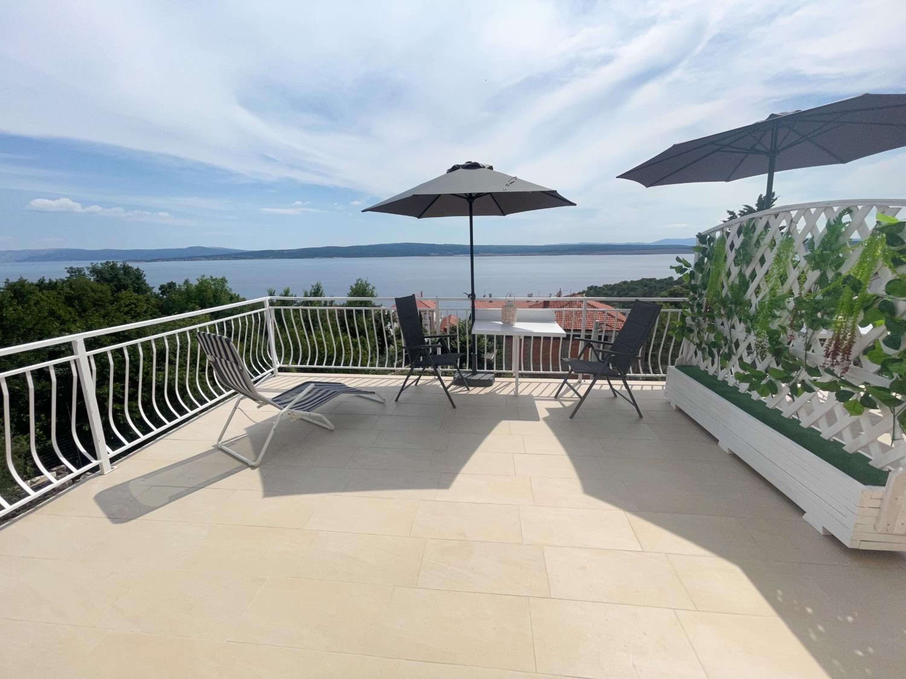 Studio Apartment with Sea View photo 2