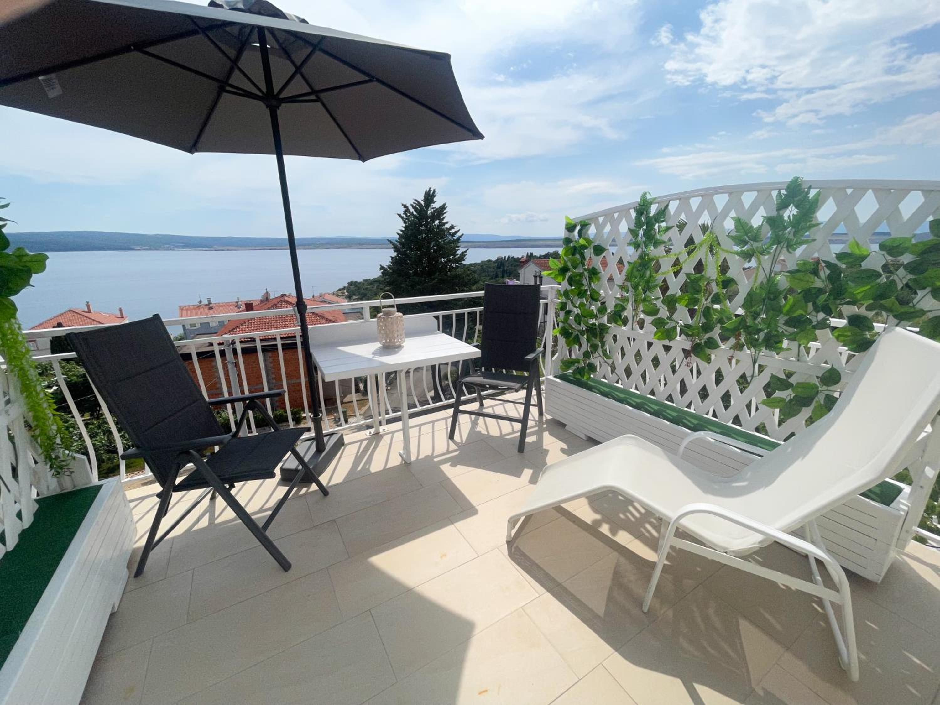 Studio Apartment with Sea View photo 2