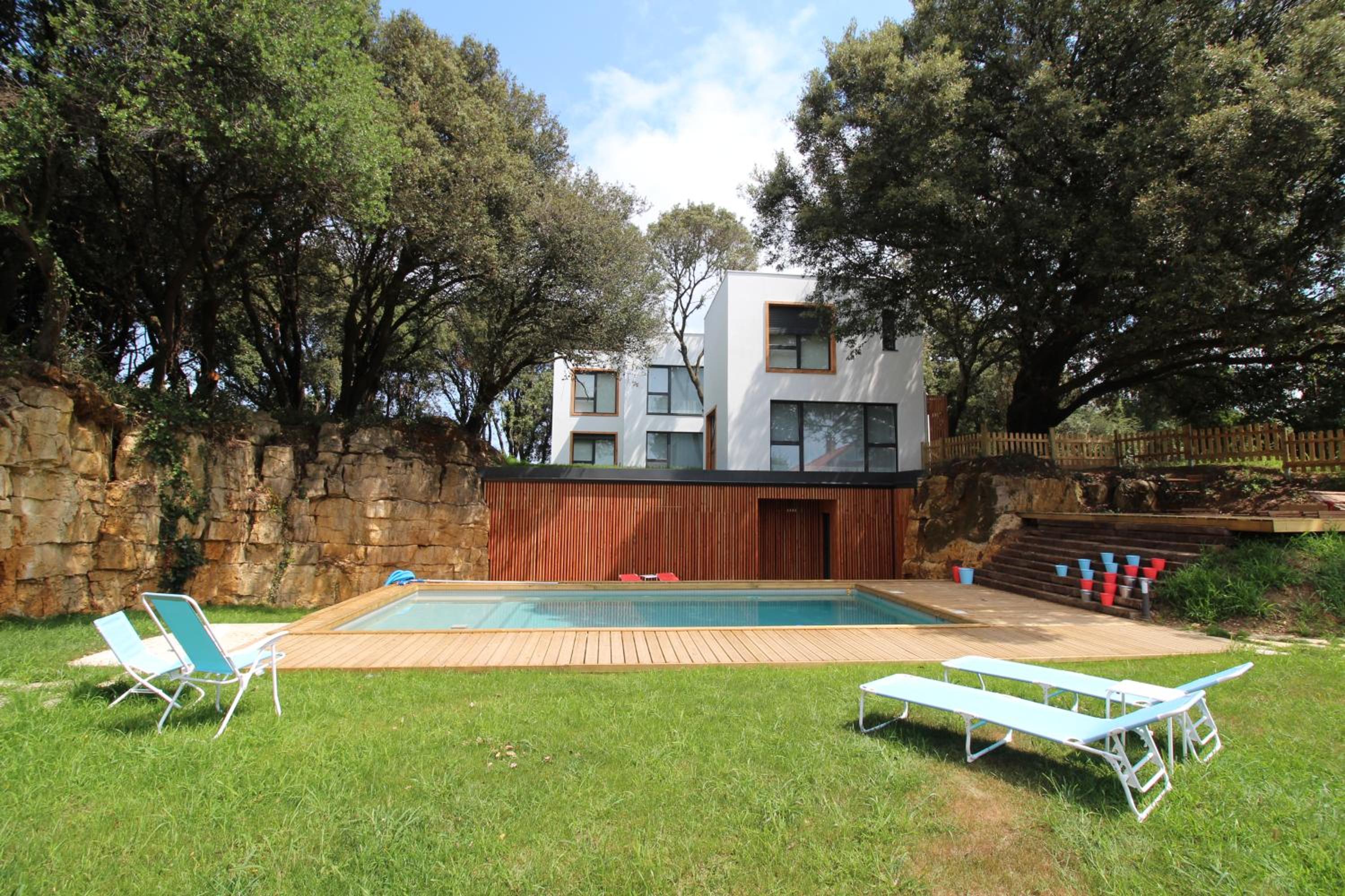 Apartment with Pool View  photo 2