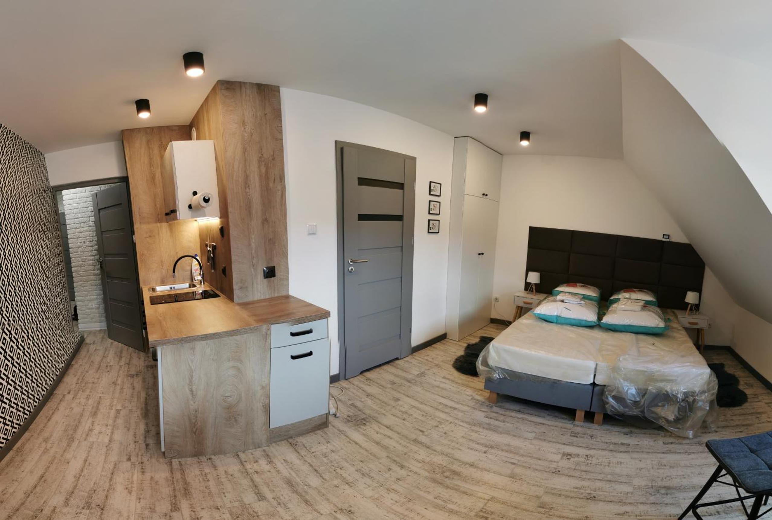 Double Room - Photo 4