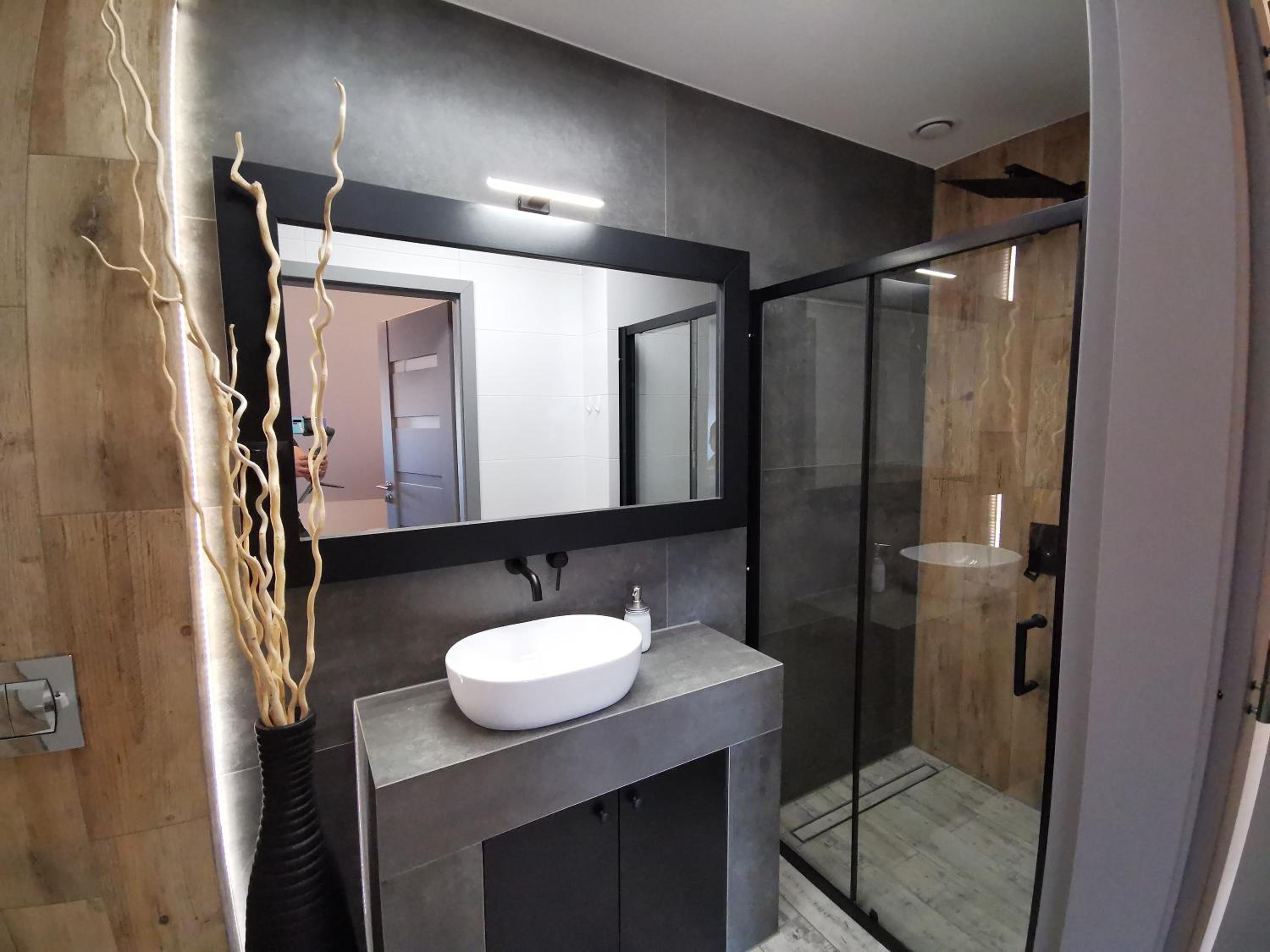 Double Room - Photo 9