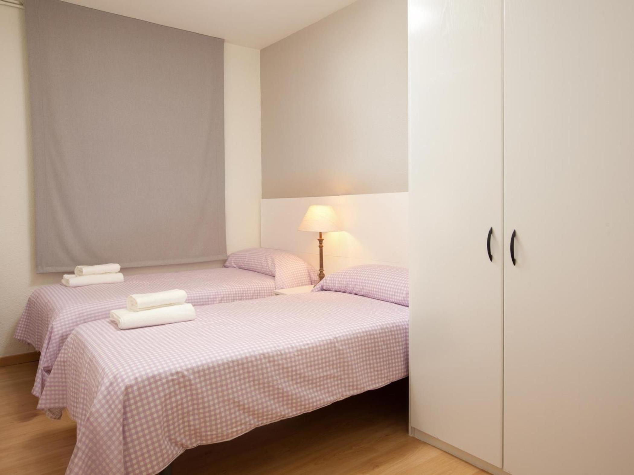 Three-Bedroom Apartment photo 2