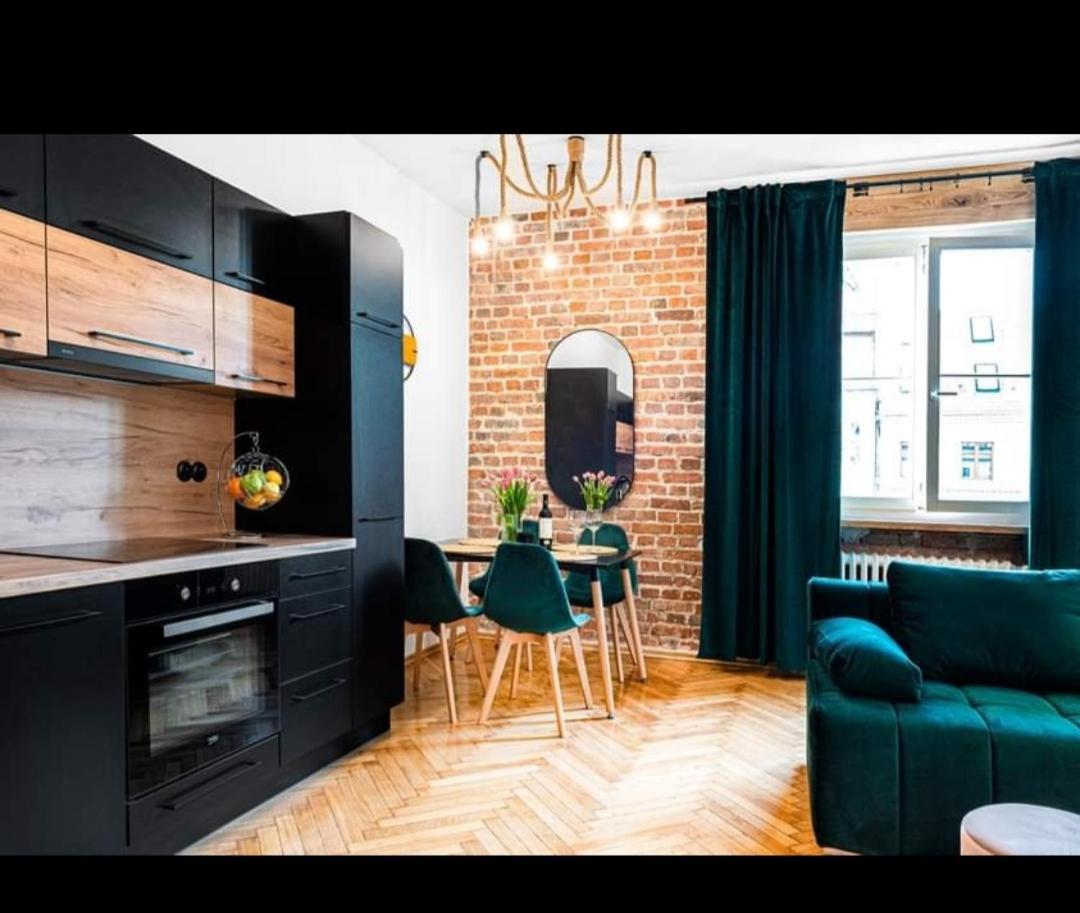One-Bedroom Apartment - Photo 4