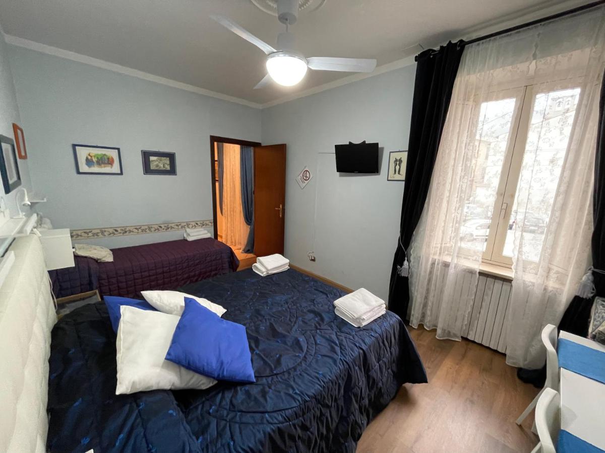 Double Room with Extra Bed photo 3