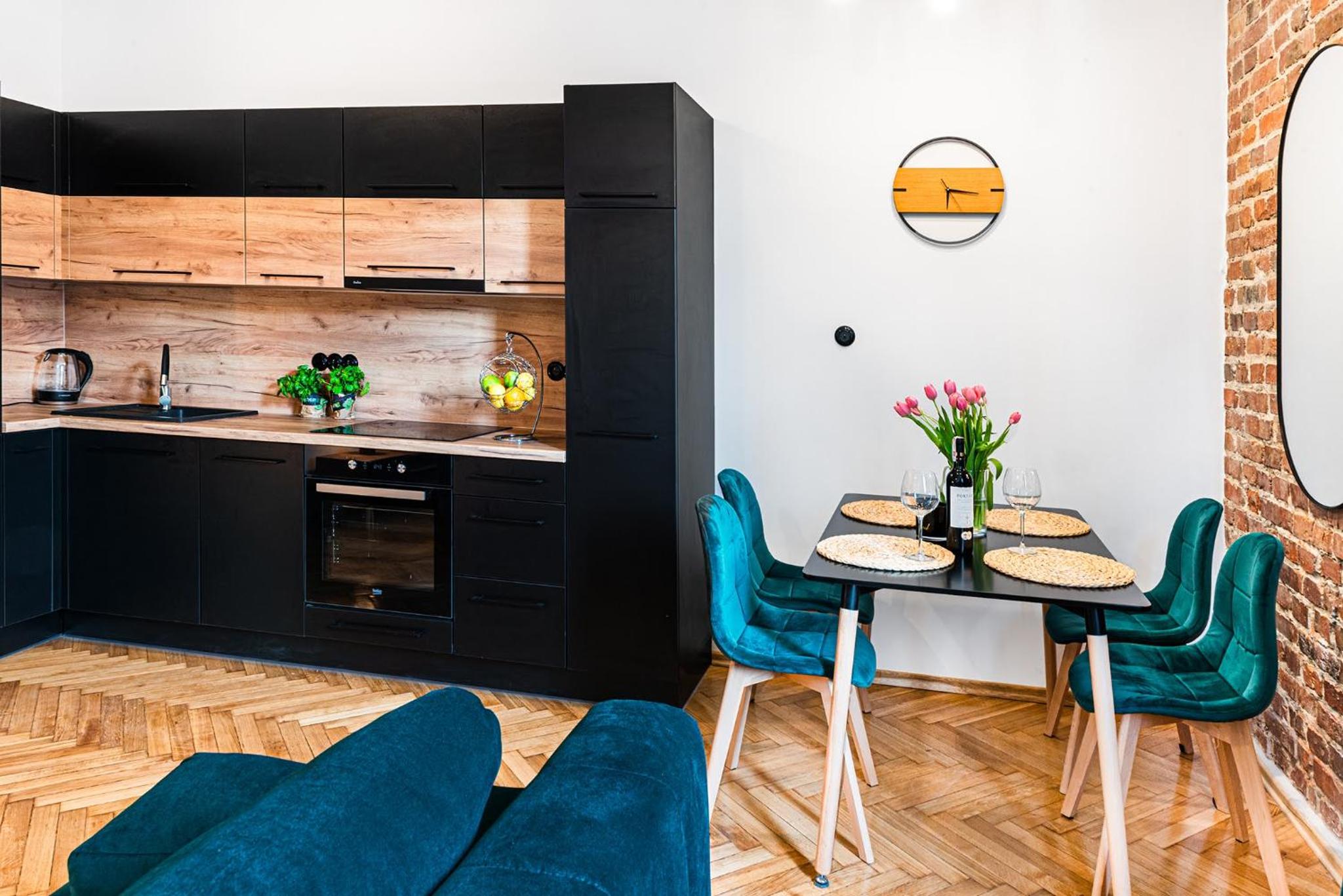 One-Bedroom Apartment - Photo 6