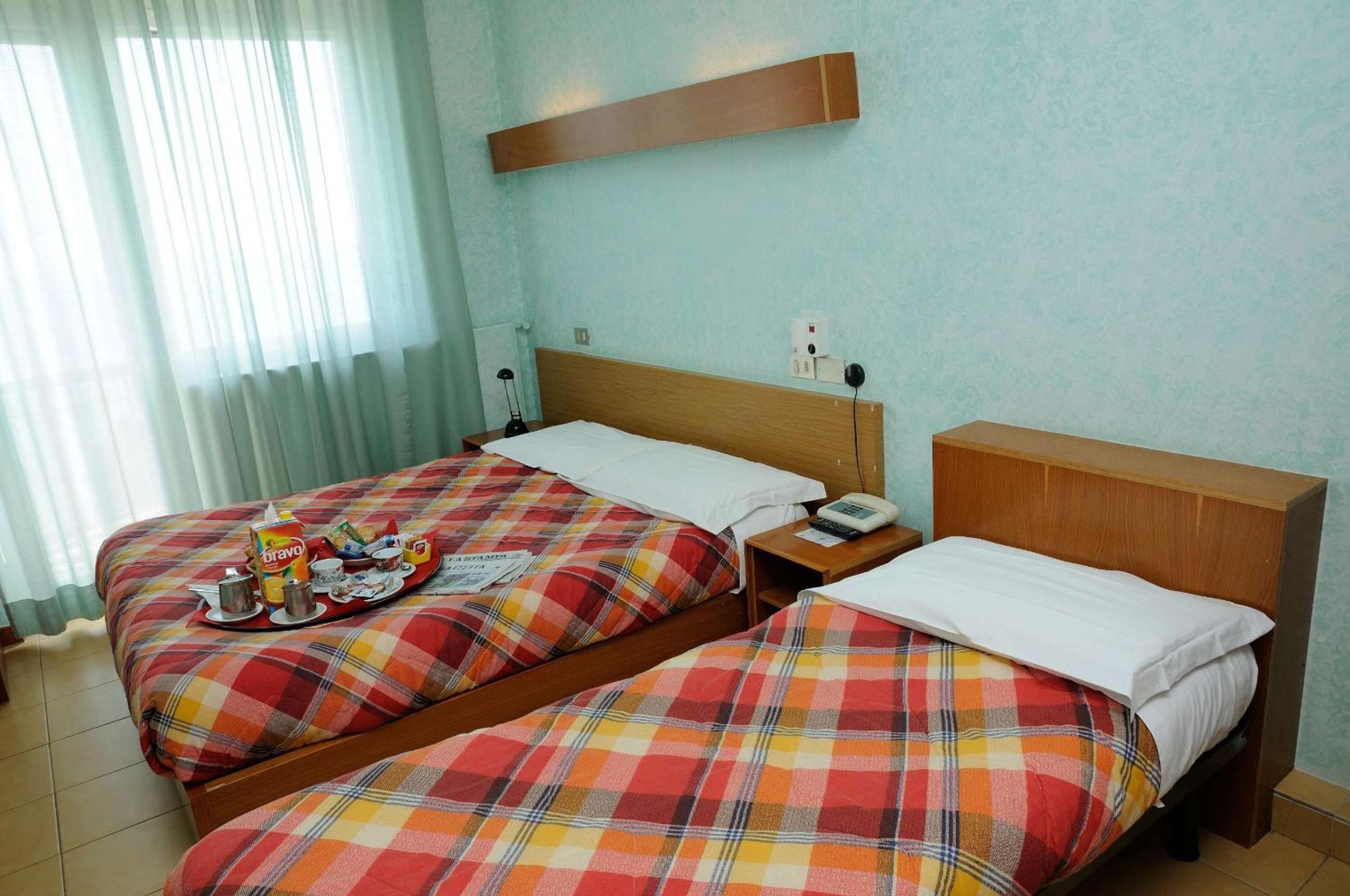 Economy Triple Room - Photo 1