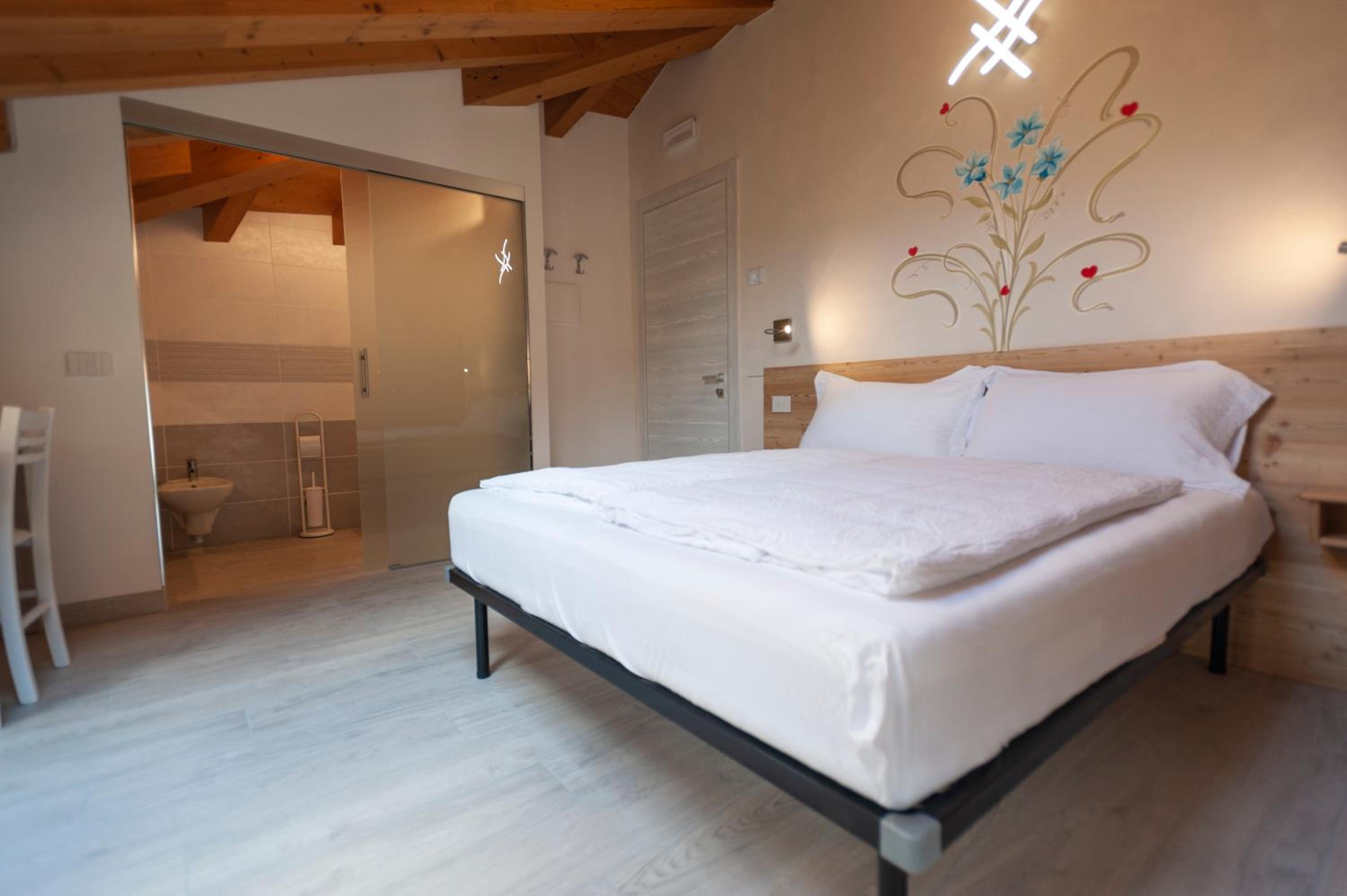 Double Room - Photo 1