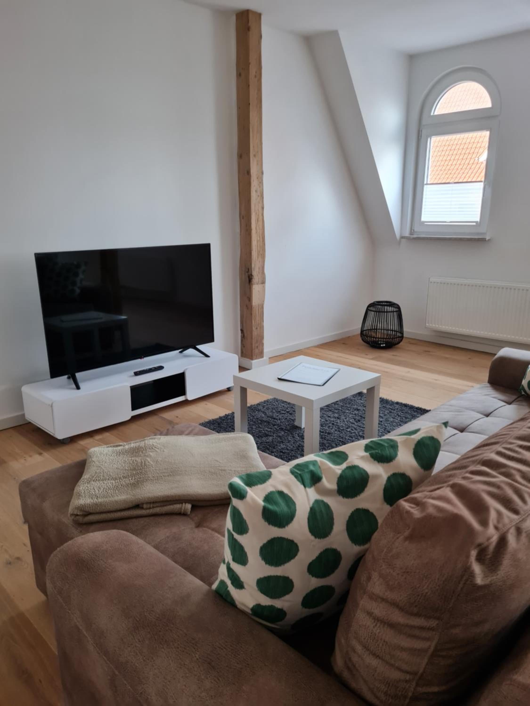 Three-Bedroom Apartment - Attic - Photo 2