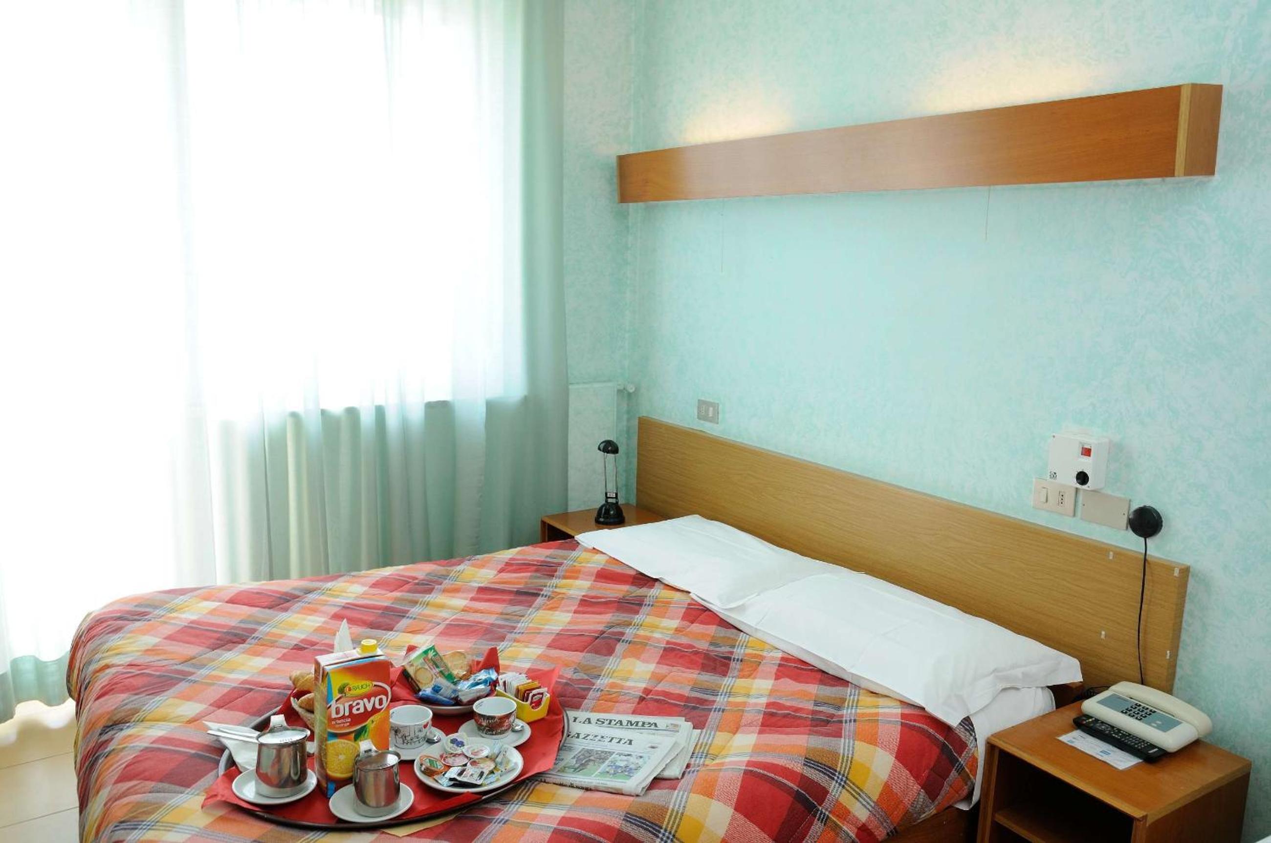Double or Twin Room - Photo 19
