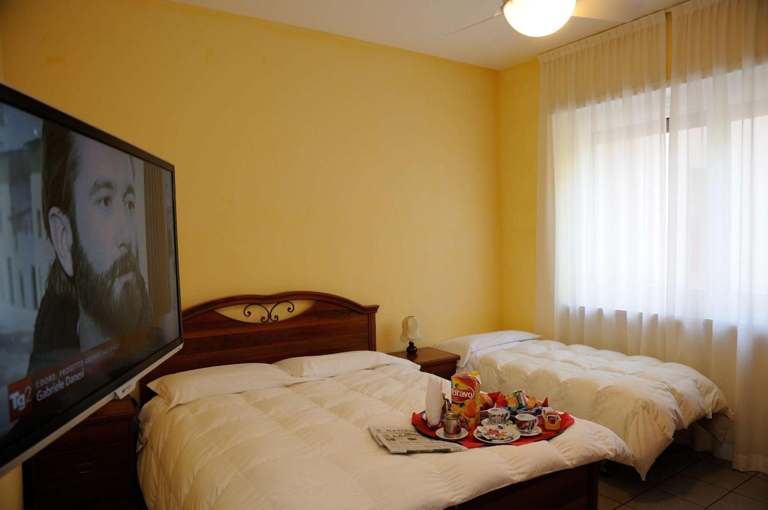 Quadruple Room - Photo 5