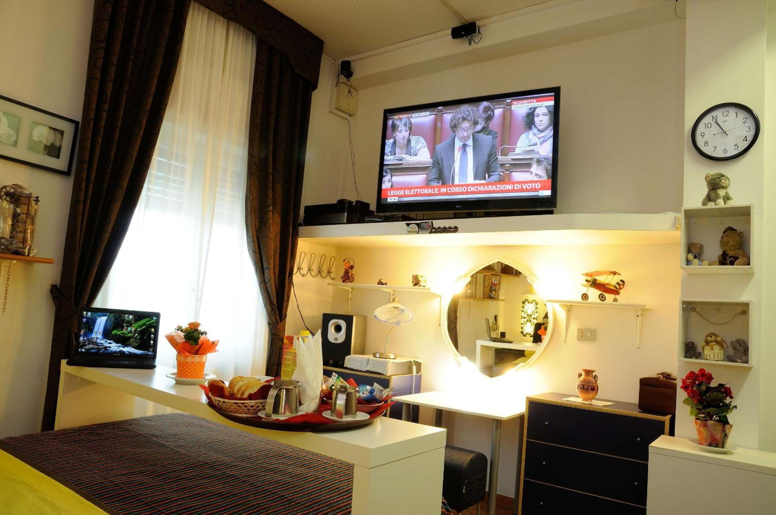 Double or Twin Room - Photo 15