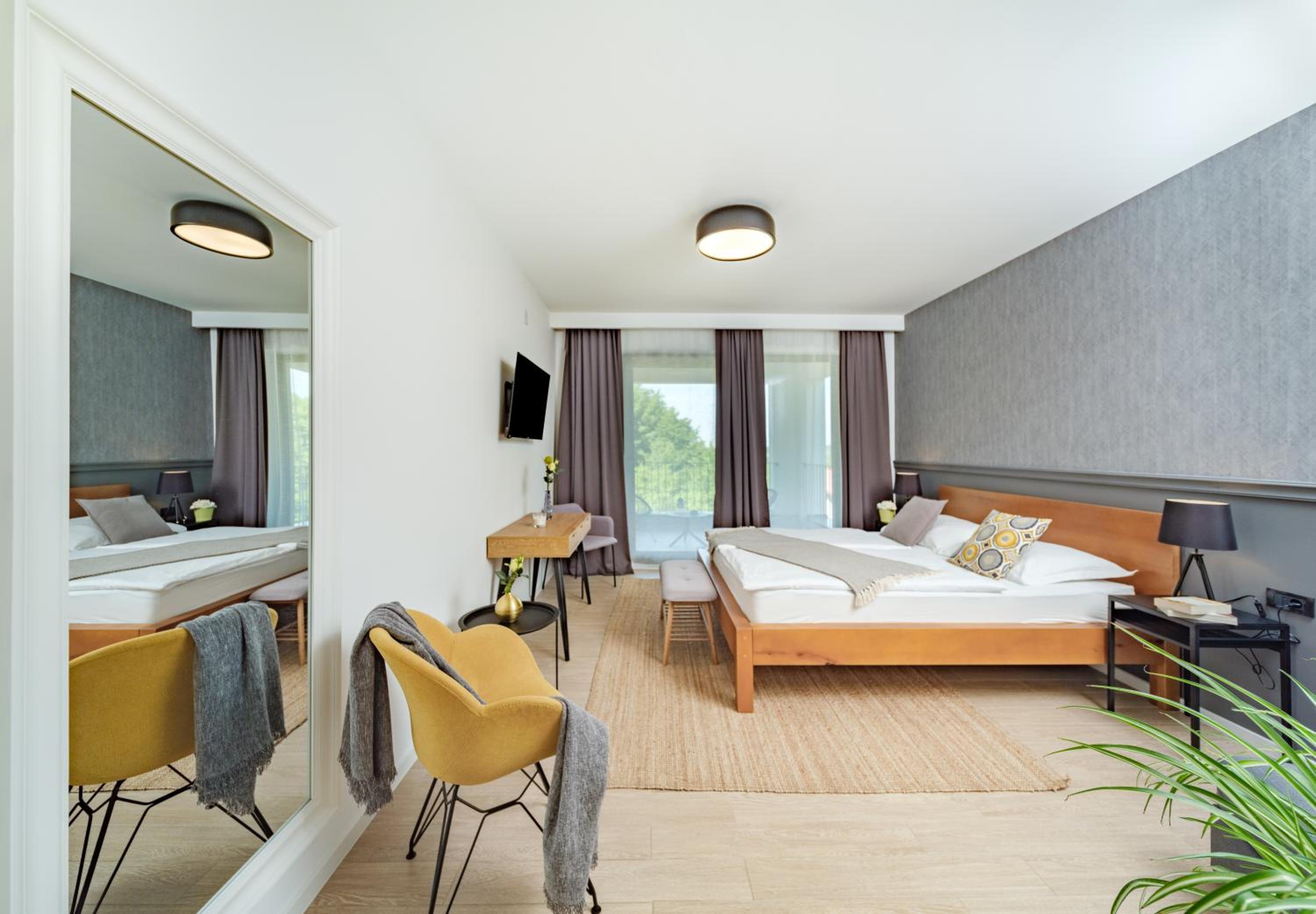  Comfort Double Room with Terrace - Photo 10