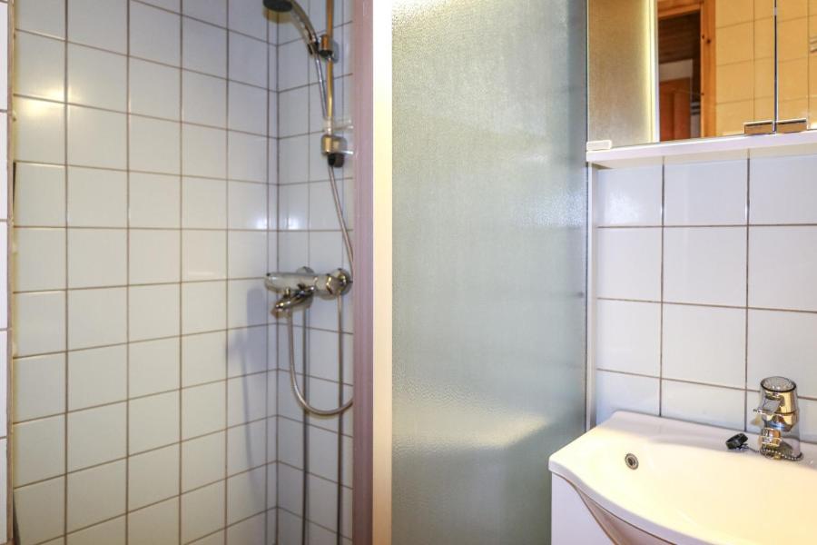 One-Bedroom House - Photo 13