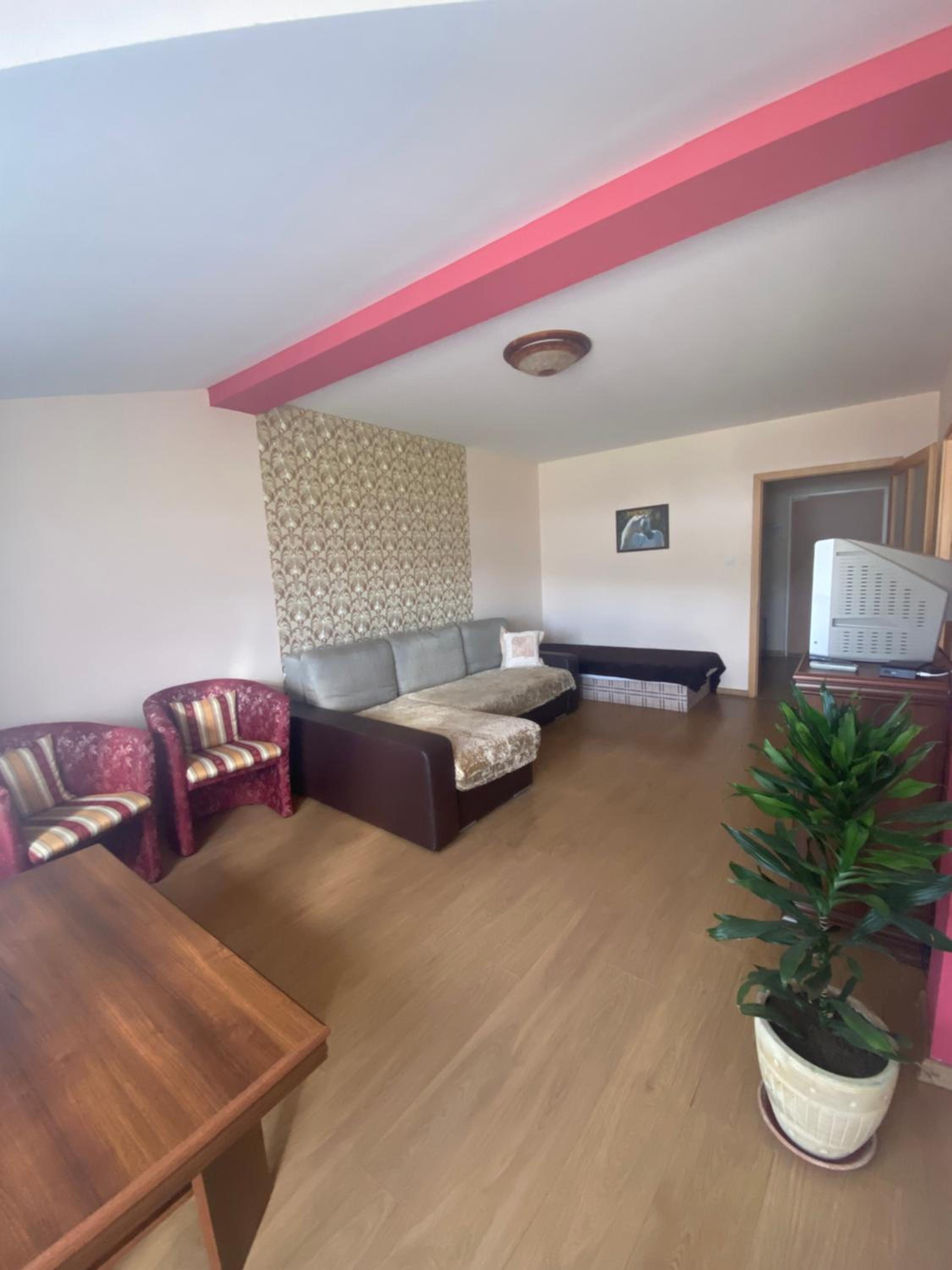 One-Bedroom Suite photo 3