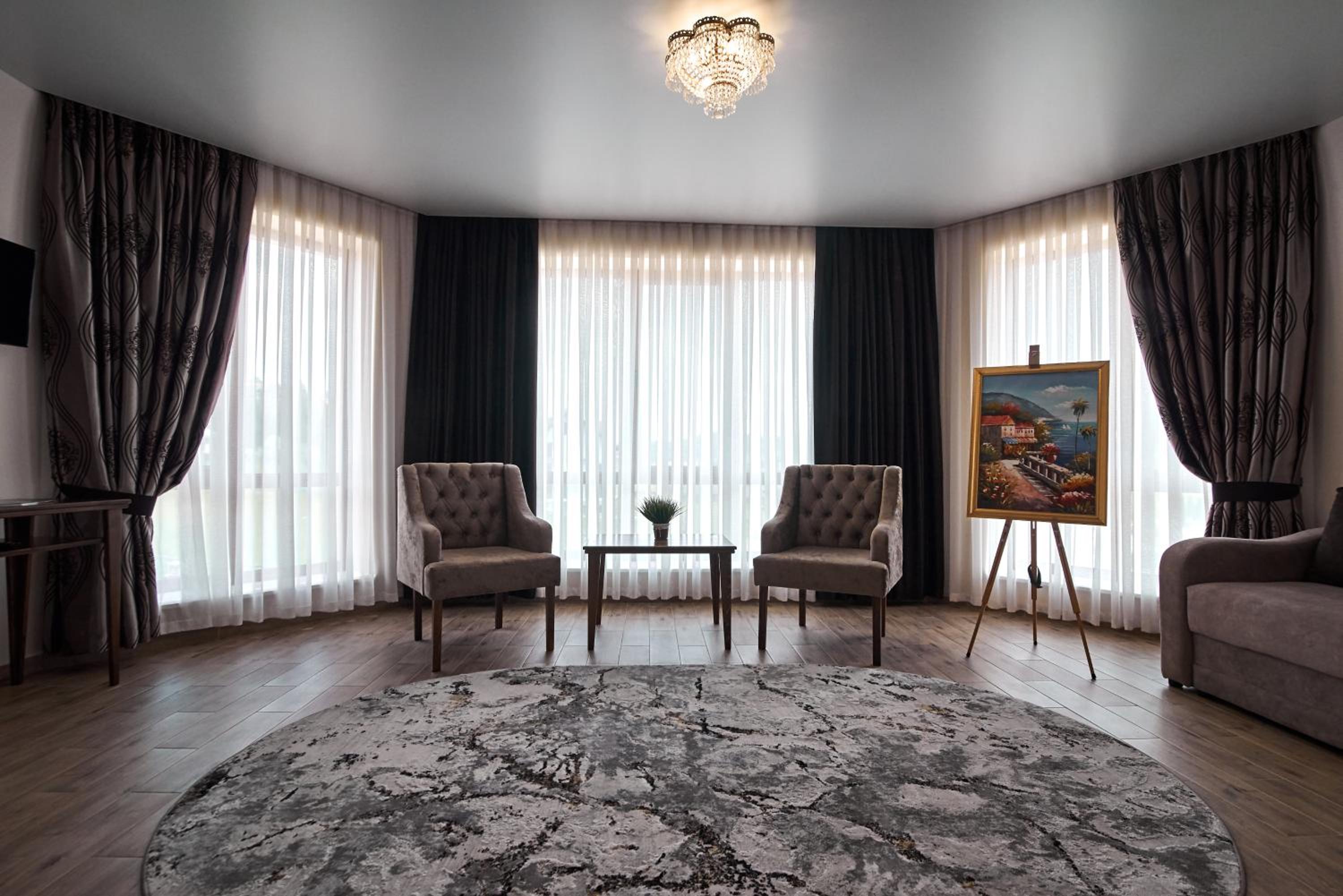 Suite with Mountain View photo 1