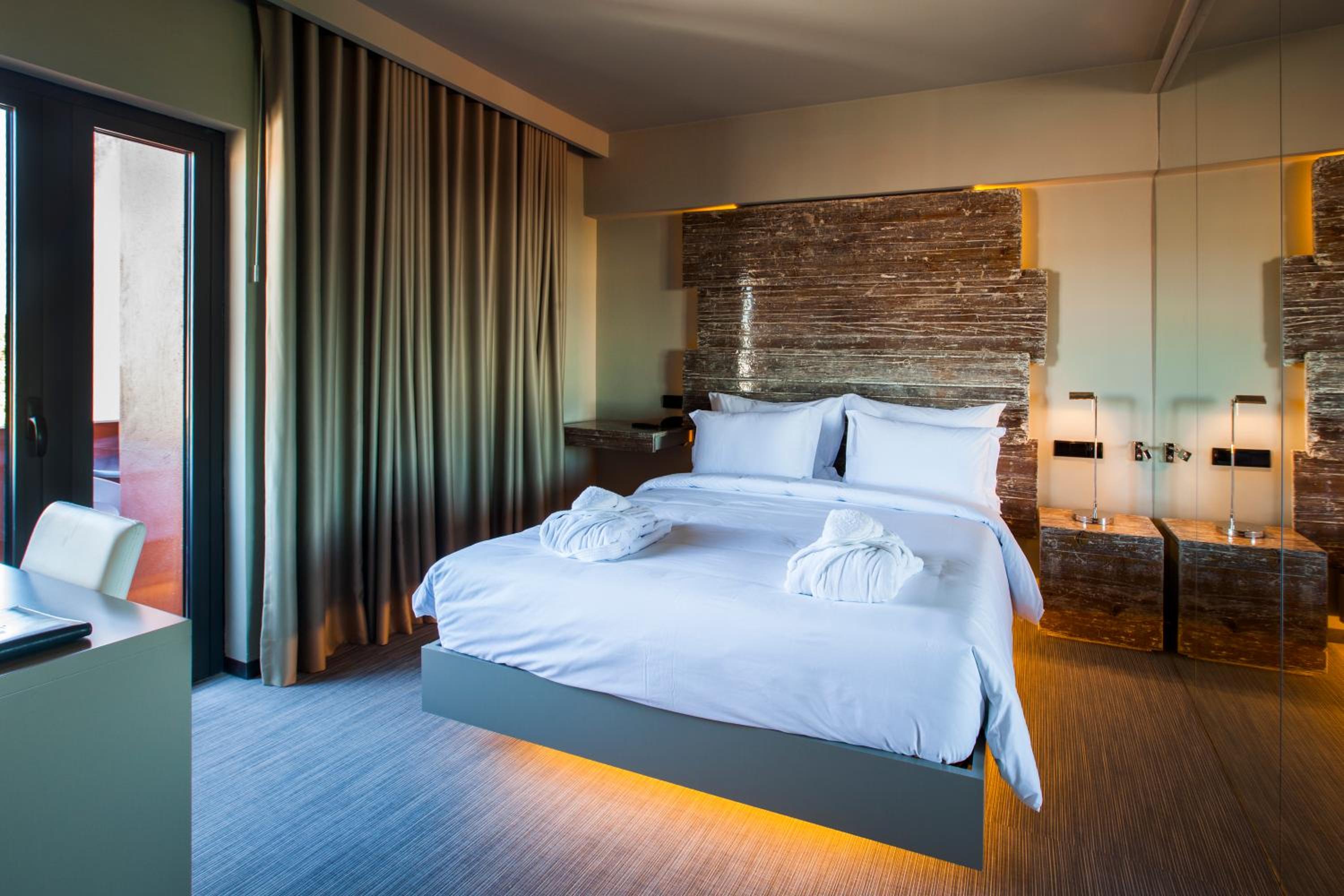 Junior Suite - Photo 1