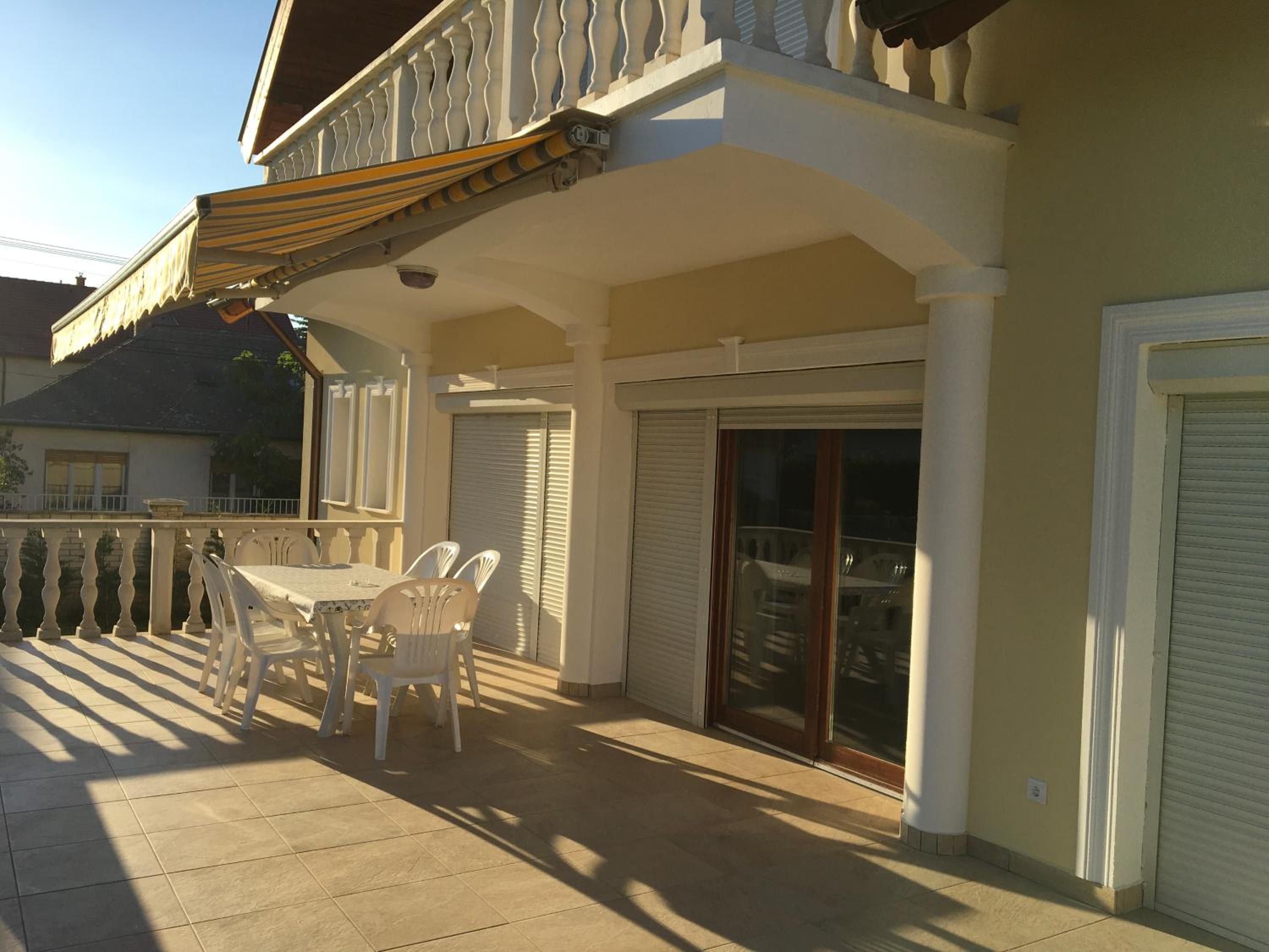 Apartment with Terrace photo 2