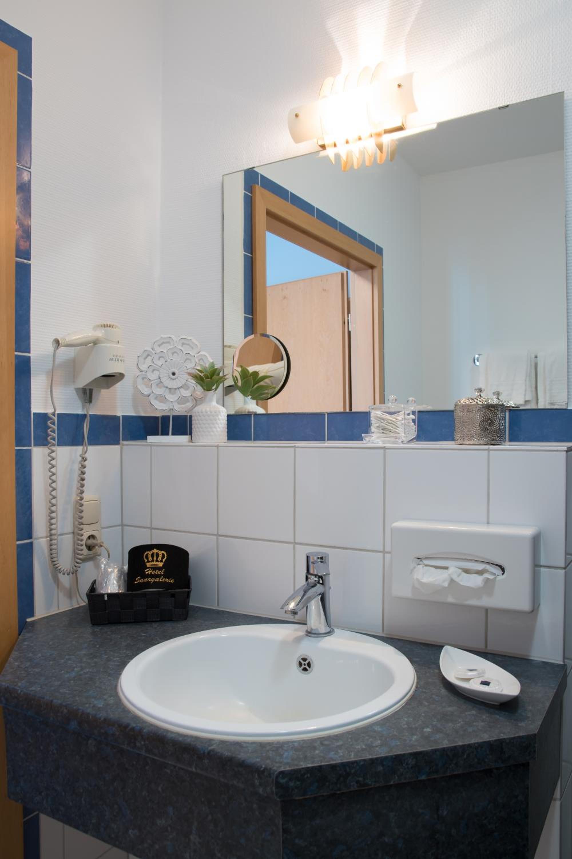 Double Room - Photo 7