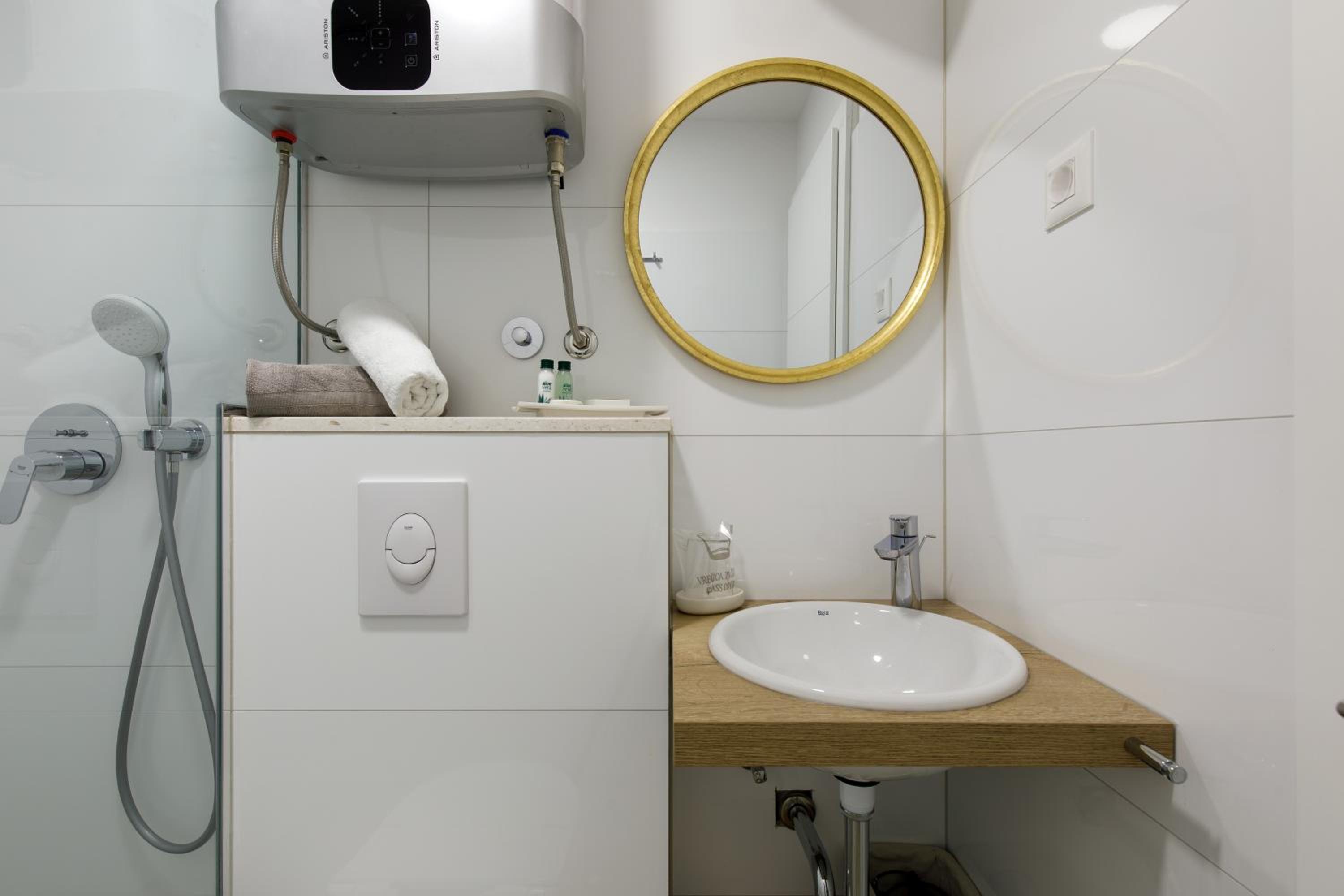 Studio Apartment with Sea View (2nd Floor) photo 3