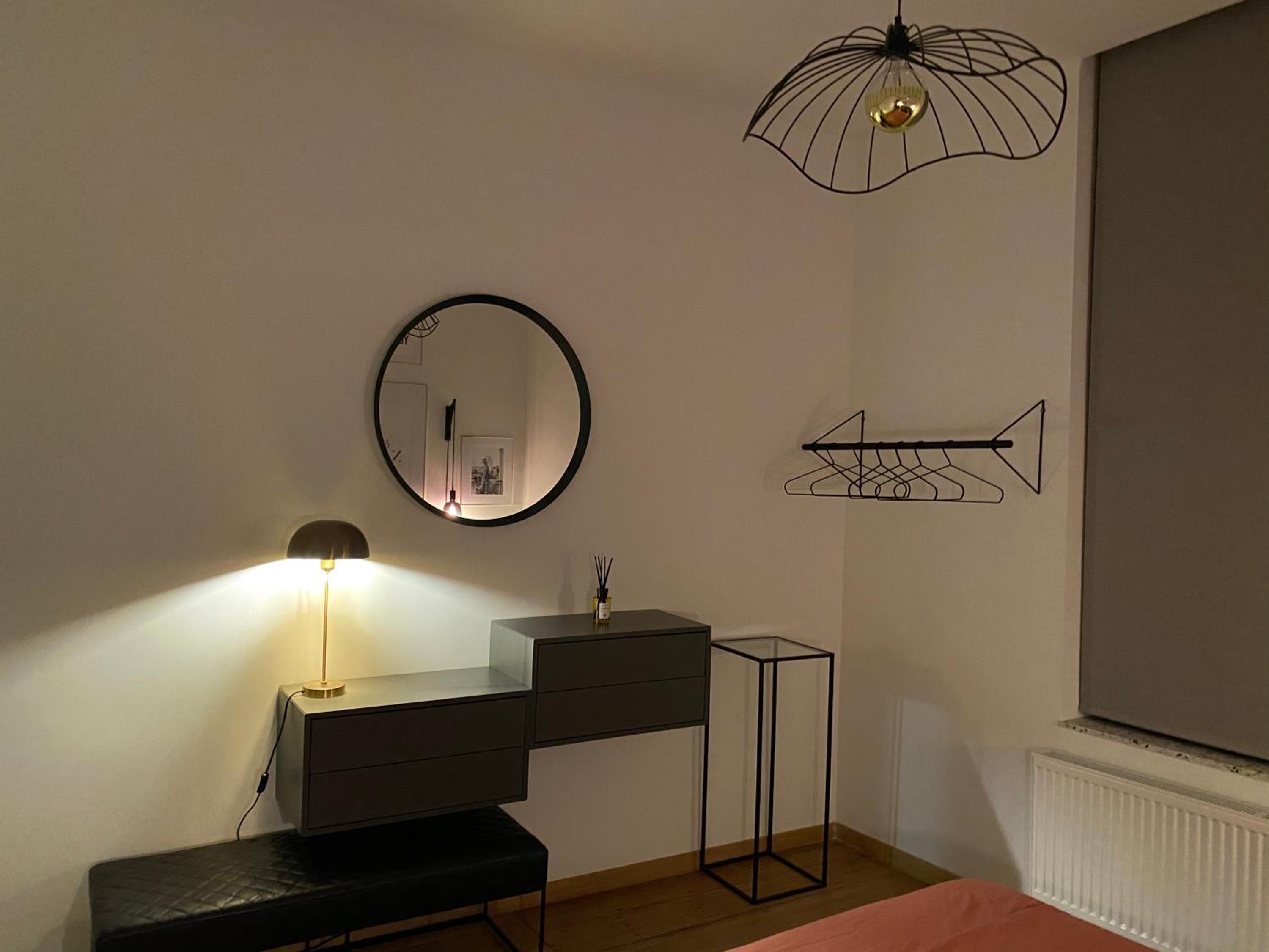 One-Bedroom Apartment - Photo 19