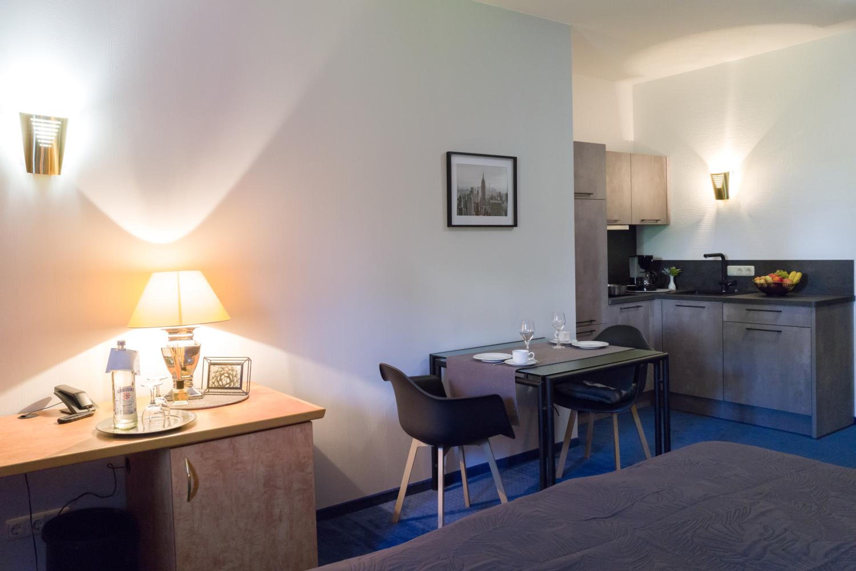 Double Room - Photo 8